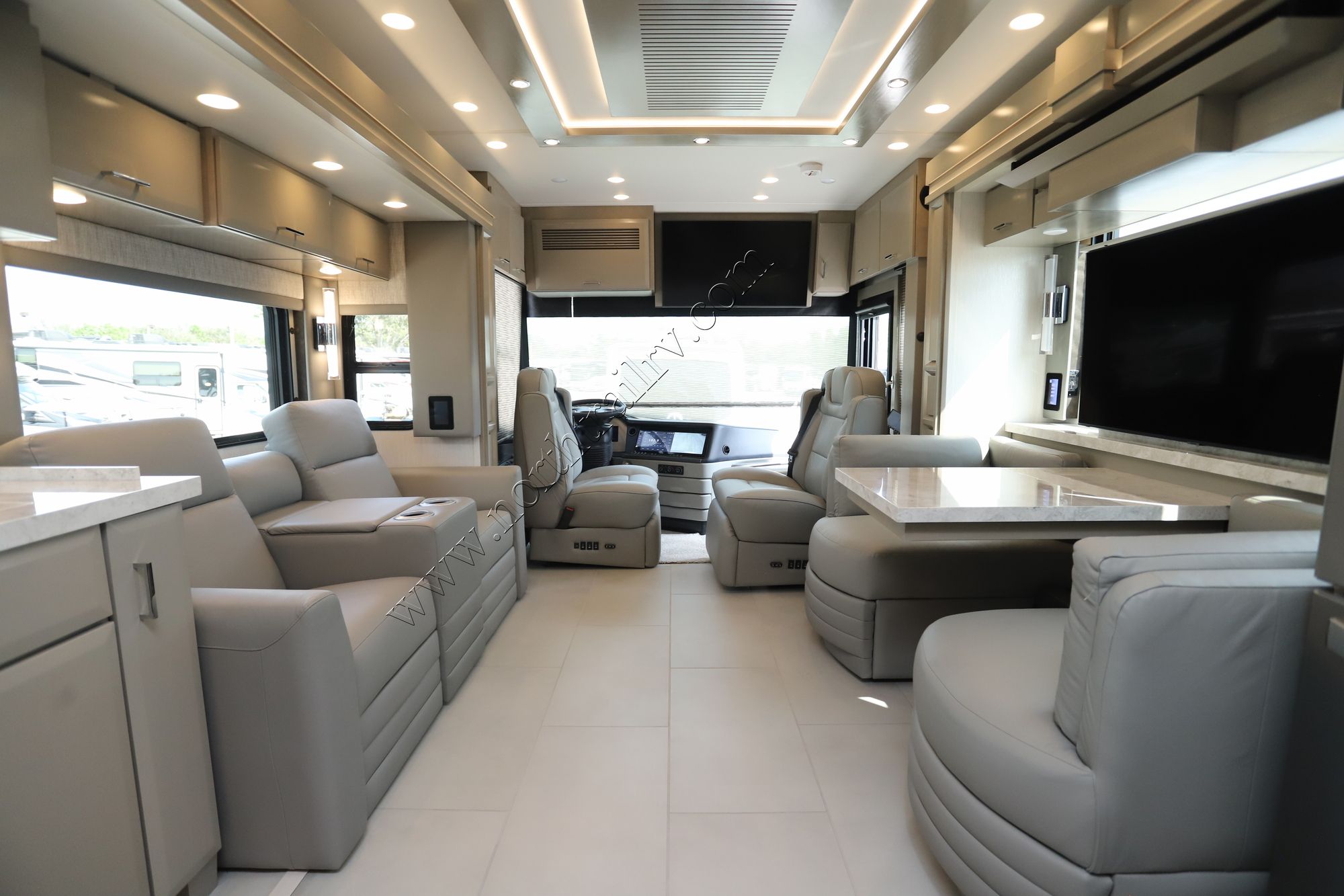 New 2025 Newmar Mountain Aire 3825 Class A  For Sale