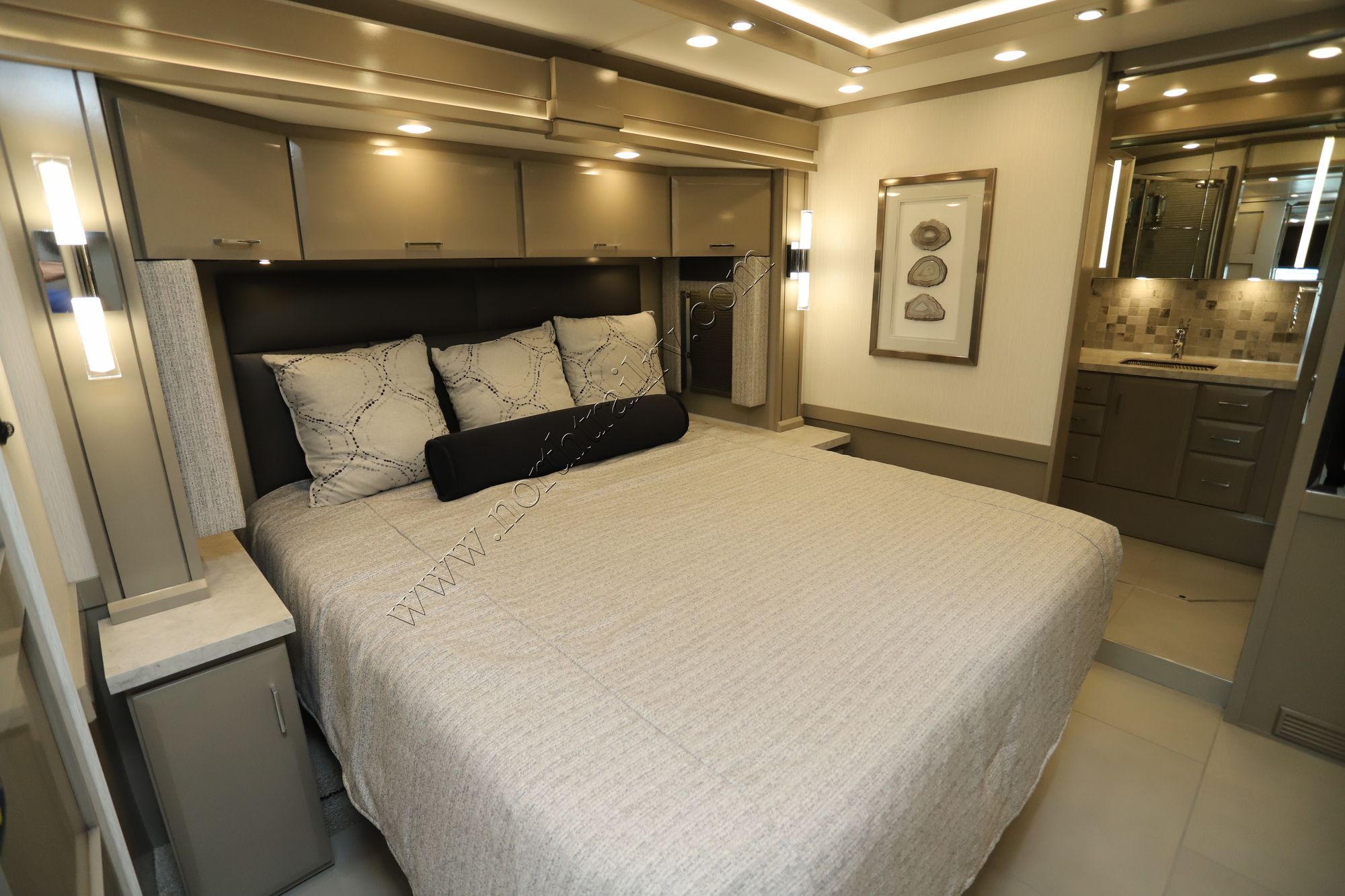 New 2025 Newmar Mountain Aire 3825 Class A  For Sale