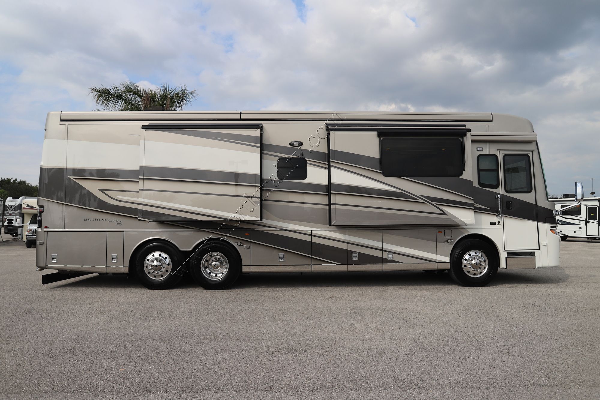 New 2025 Newmar Mountain Aire 3825 Class A  For Sale