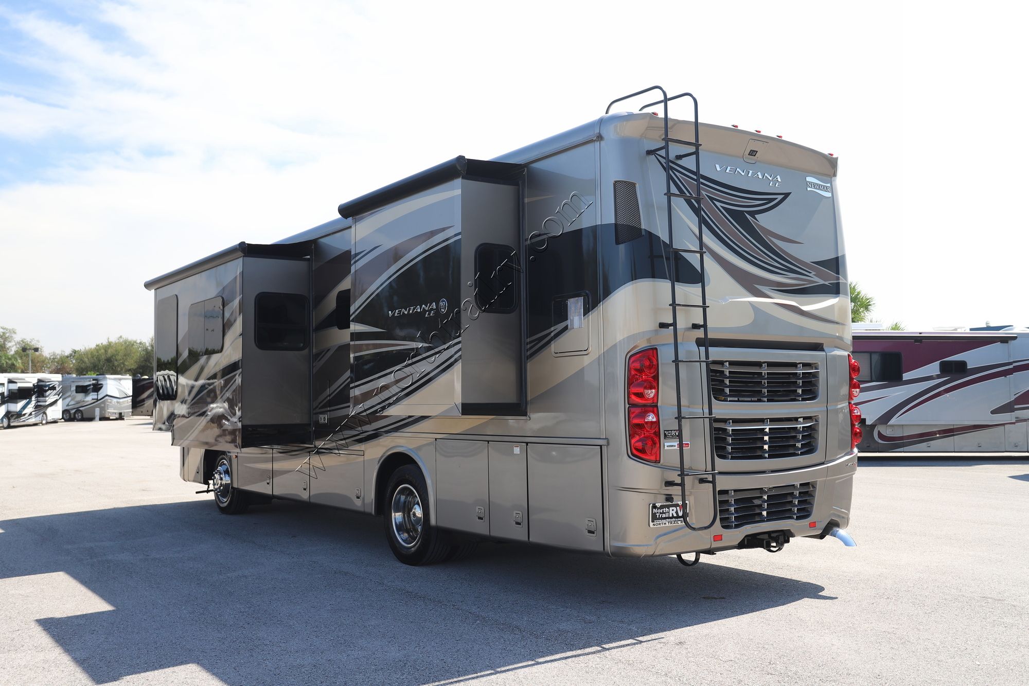 Used 2018 Newmar Ventana Le 3412 Class A  For Sale