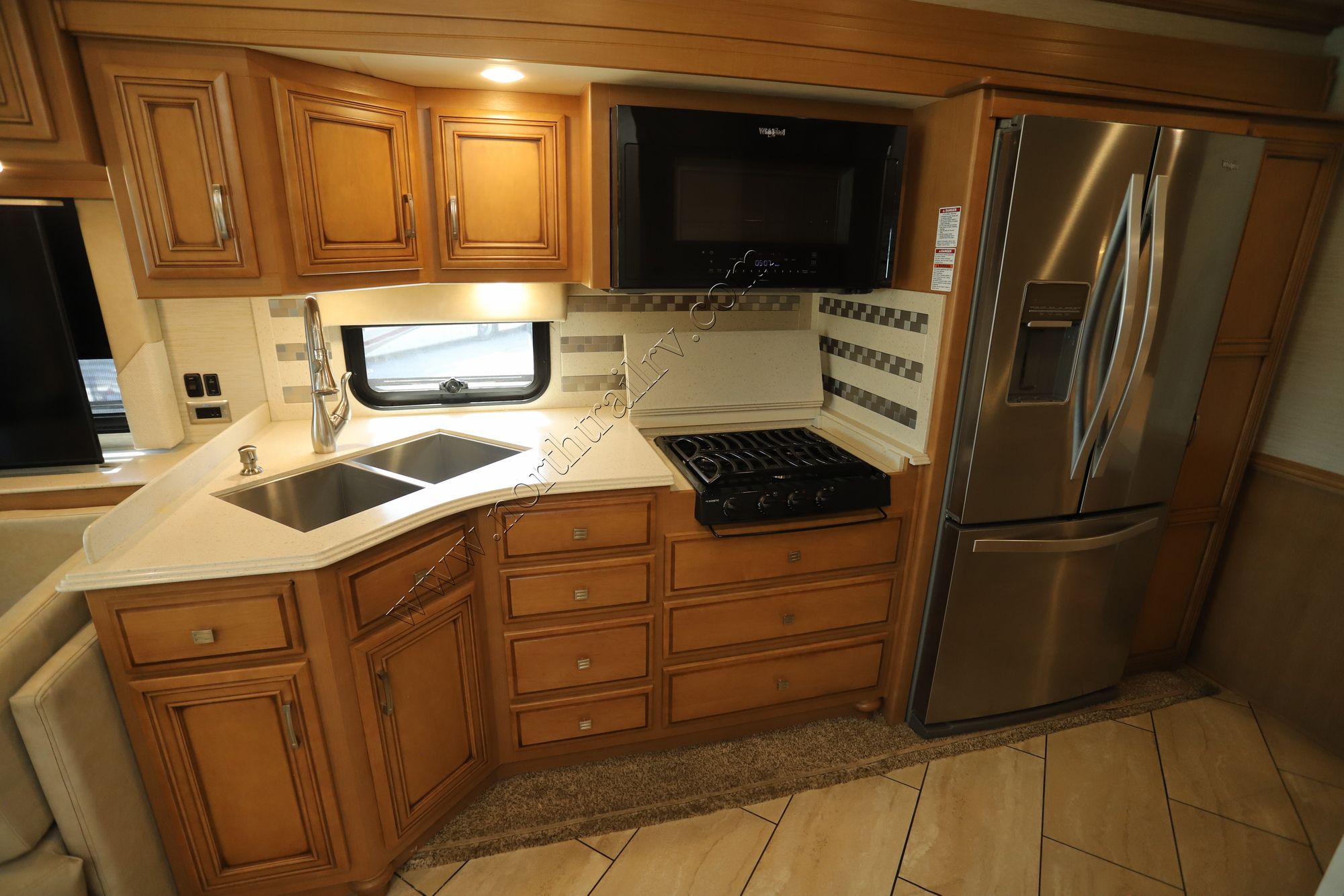 Used 2018 Newmar Ventana Le 3412 Class A  For Sale