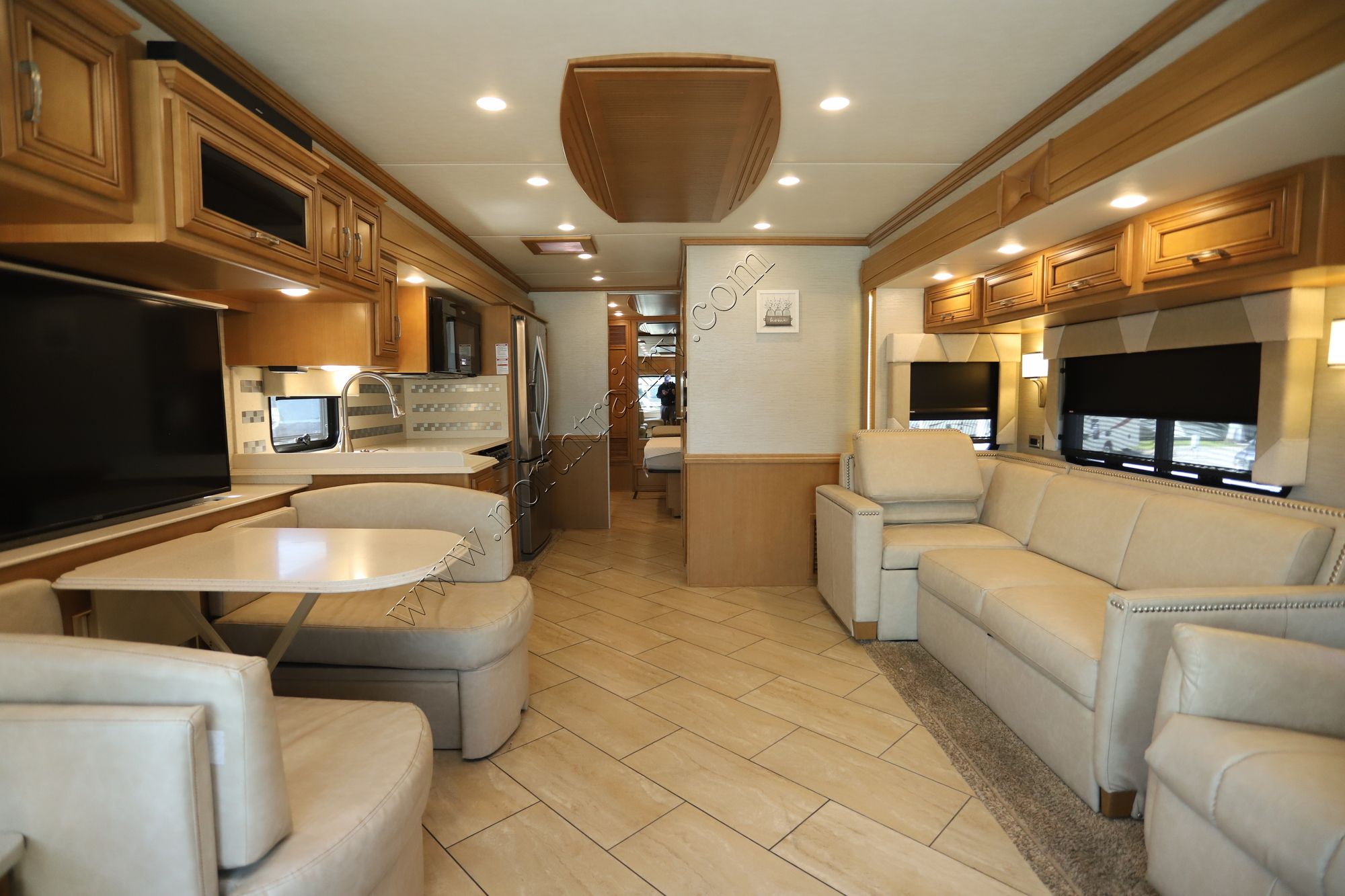 Used 2018 Newmar Ventana Le 3412 Class A  For Sale