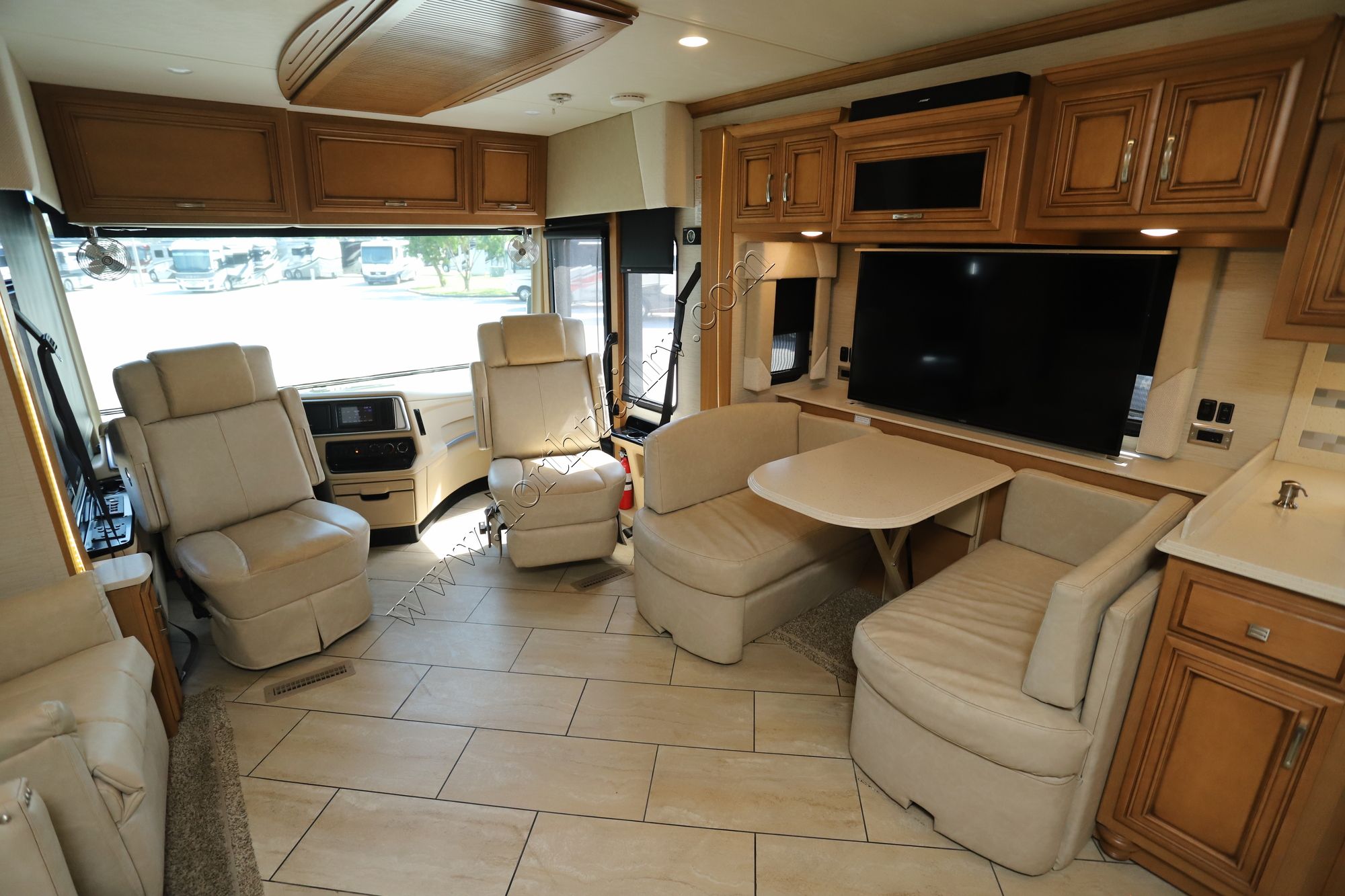 Used 2018 Newmar Ventana Le 3412 Class A  For Sale