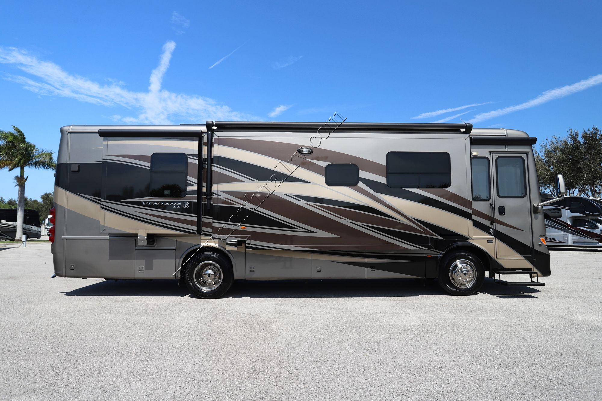 Used 2018 Newmar Ventana Le 3412 Class A  For Sale