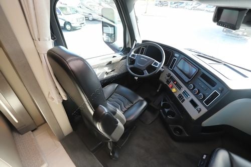 2025 Renegade Rv Explorer 38EMB Super C