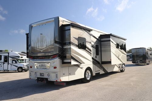 2025 Renegade Rv Explorer 38EMB Super C