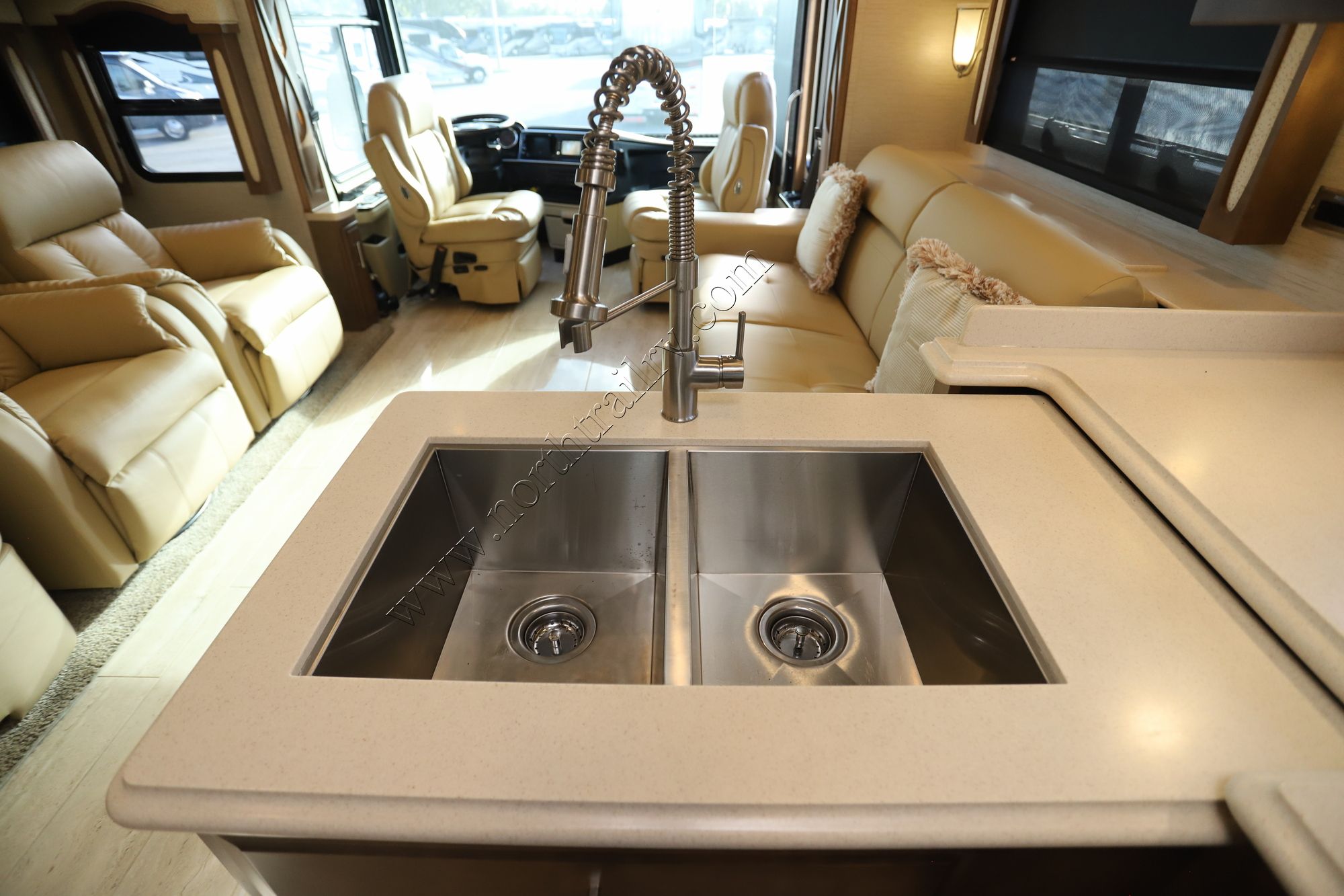 Used 2019 Newmar Ventana 3717 Class A  For Sale