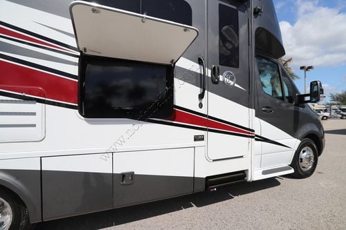 2022 Tiffin Motor Homes Wayfarer 25RW