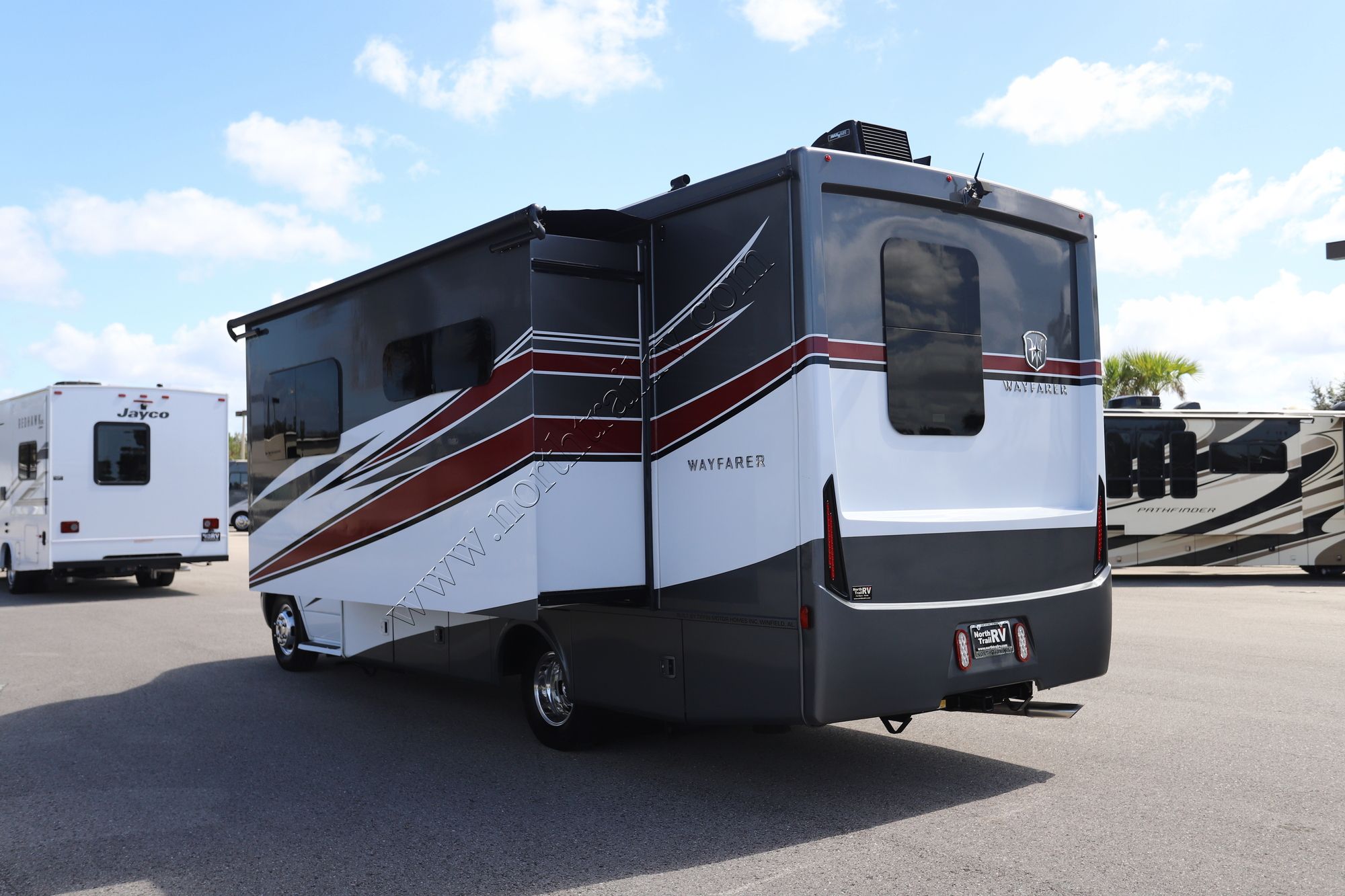 Used 2022 Tiffin Motor Homes Wayfarer 25RW Class C  For Sale