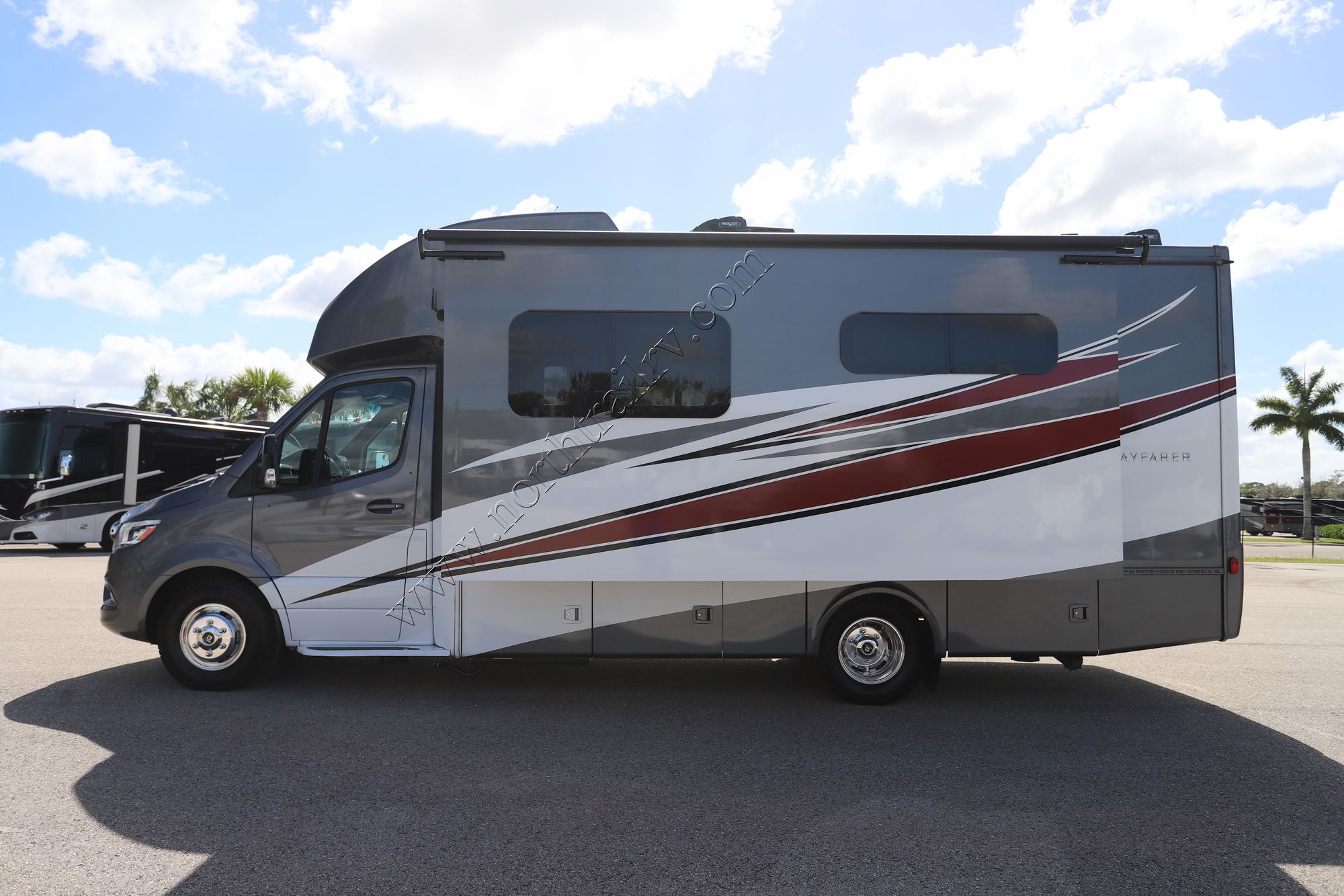 Used 2022 Tiffin Motor Homes Wayfarer 25RW Class C  For Sale