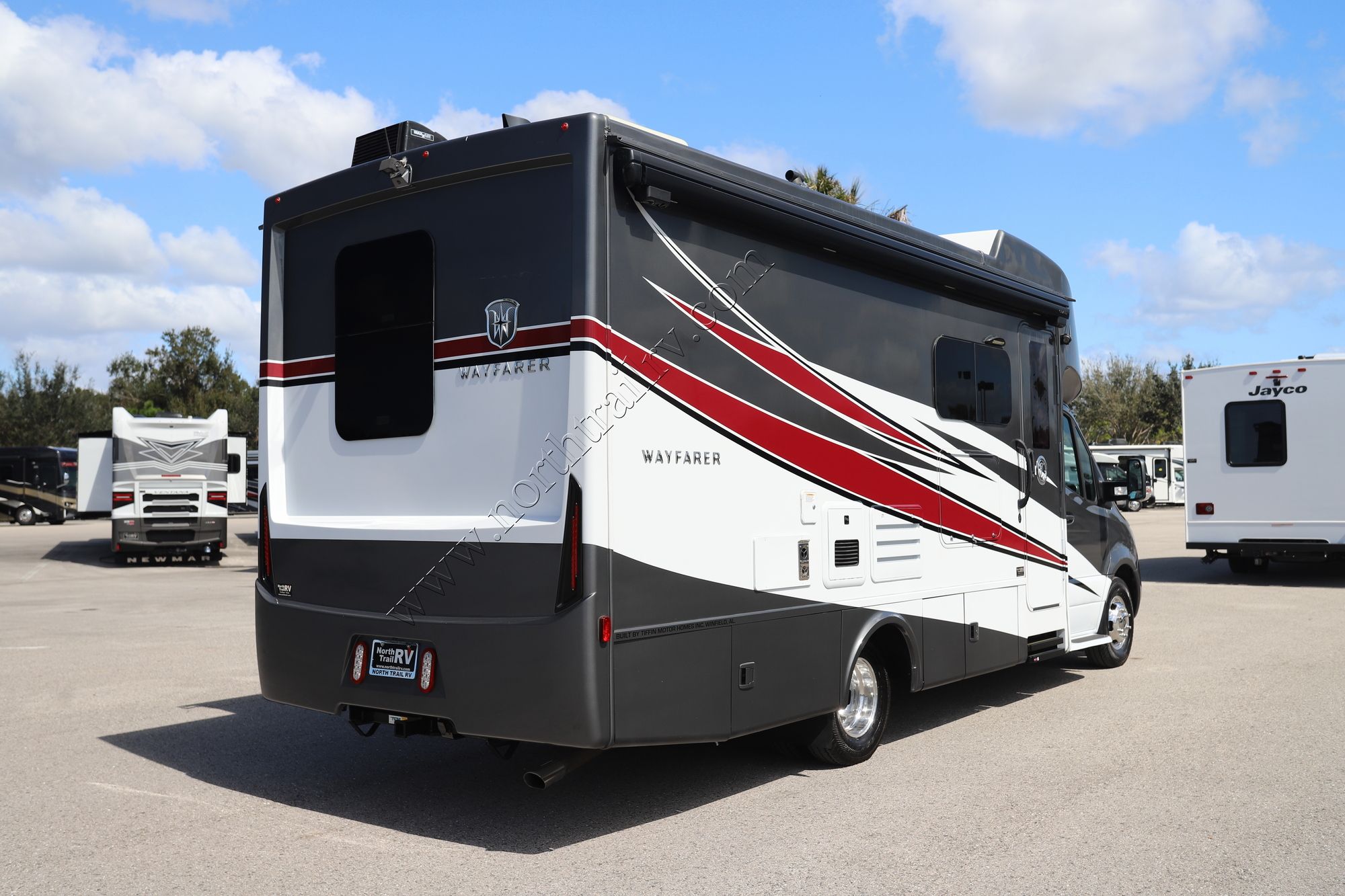 Used 2022 Tiffin Motor Homes Wayfarer 25RW Class C  For Sale