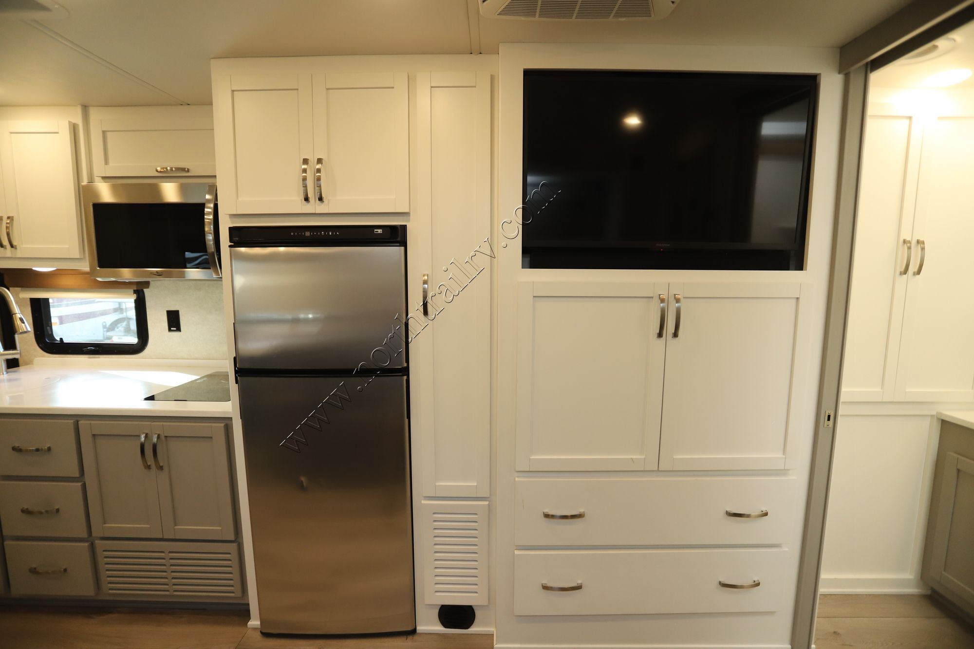 Used 2022 Renegade Rv Veracruz 30VRM Super C  For Sale