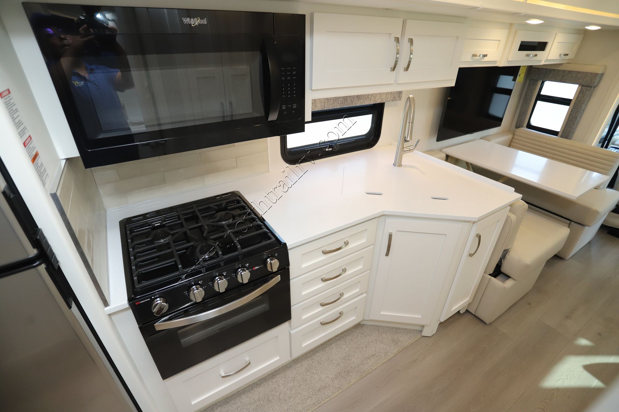 New 2025 Newmar Bay Star Sport 3016 Class A  For Sale