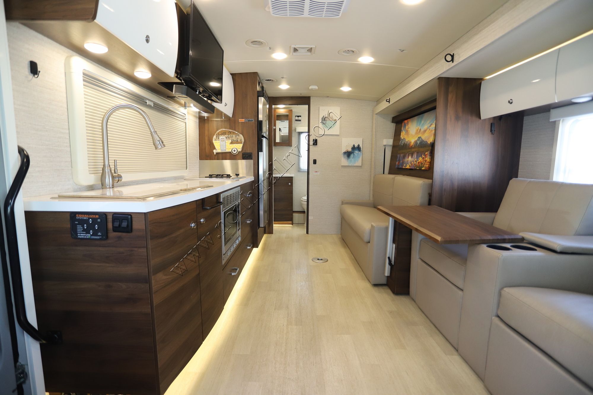 Used 2021 Winnebago View 24D Class C  For Sale