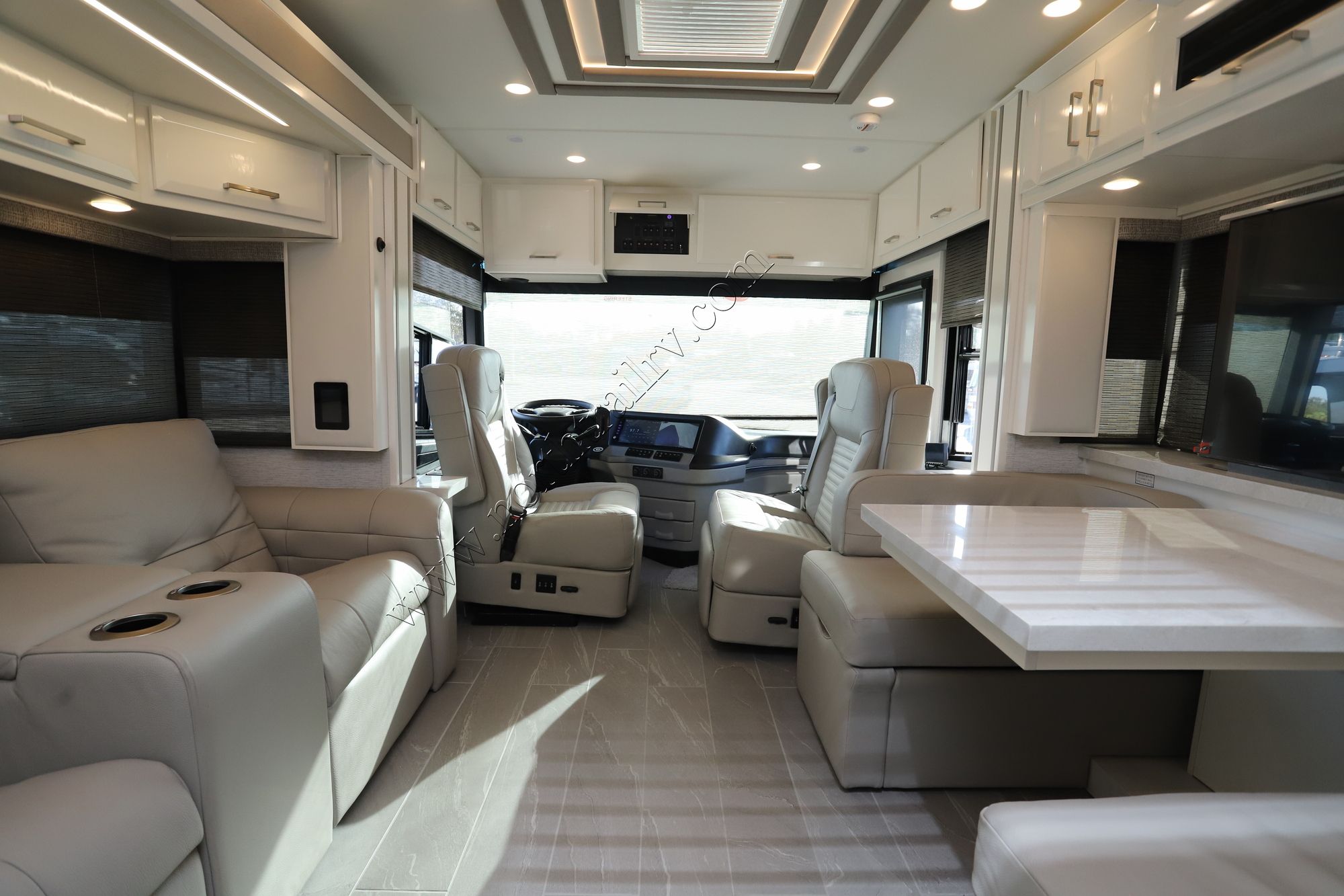 New 2025 Newmar New Aire 3543 Class A  For Sale