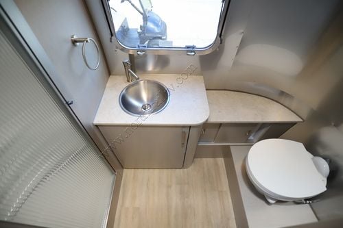 2025 Airstream Caravel 22FB