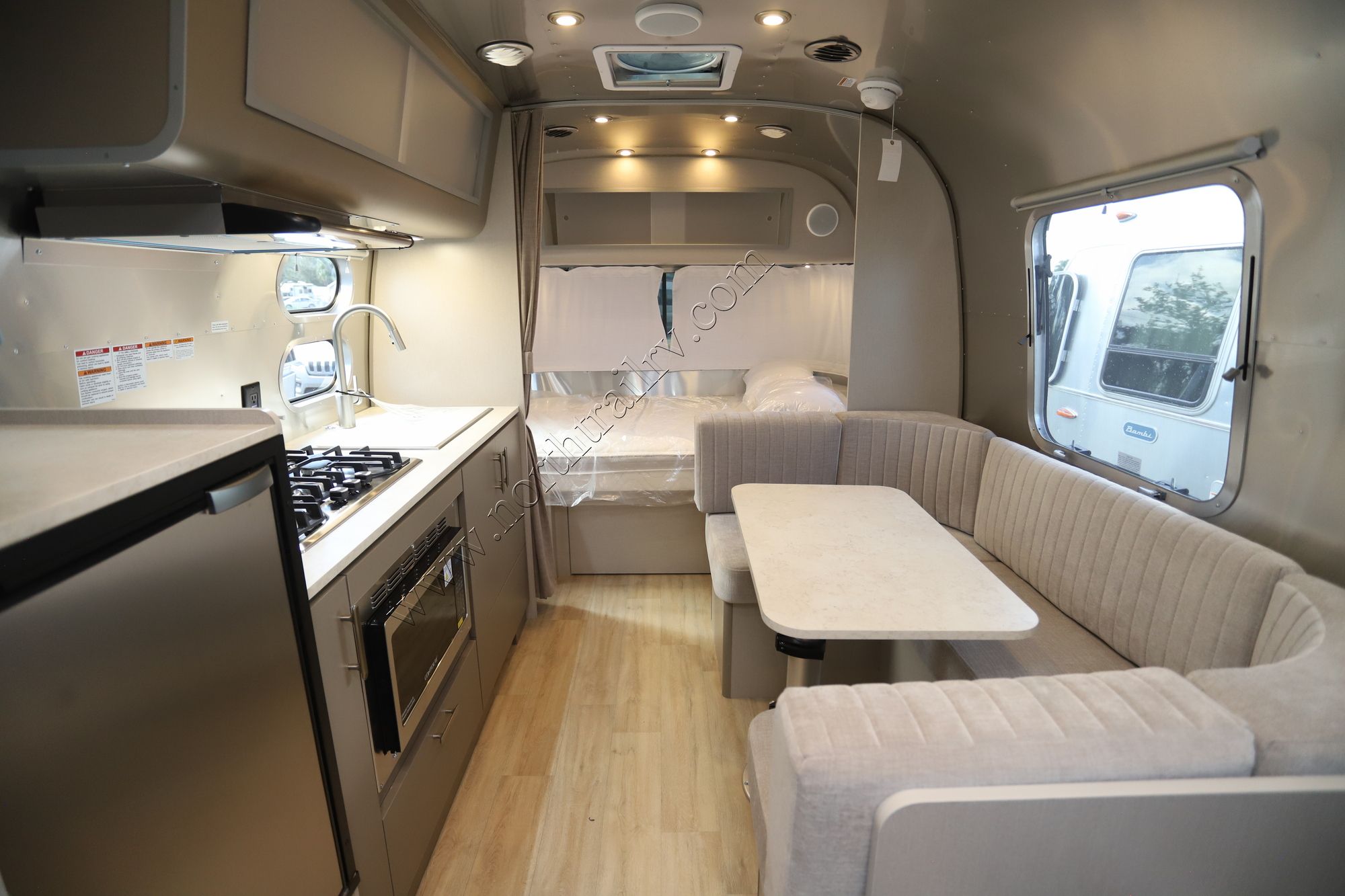 New 2025 Airstream Caravel 22FB Travel Trailer  For Sale