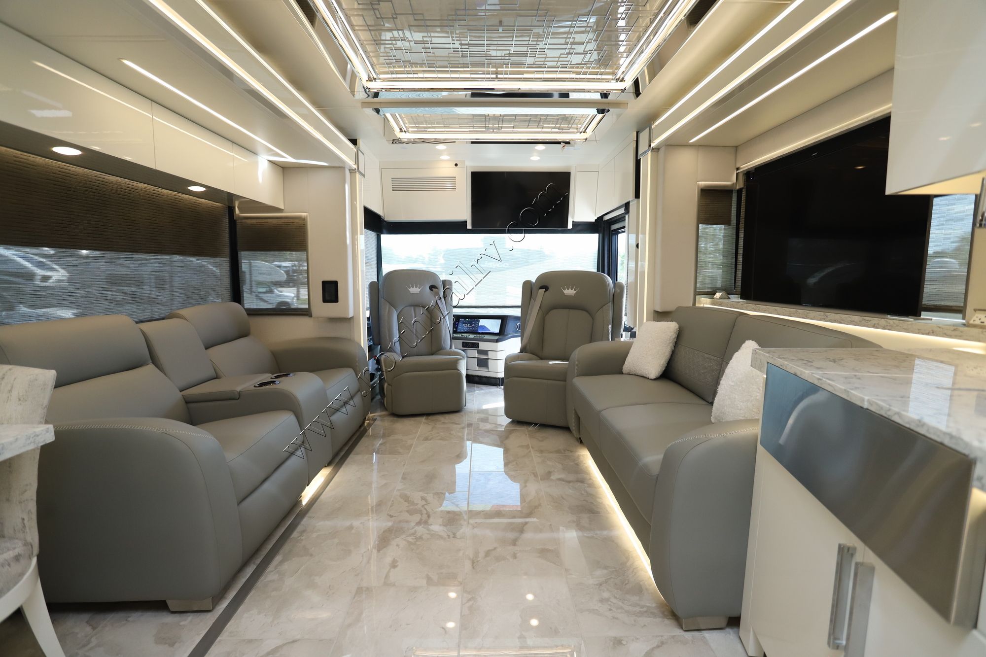 New 2025 Newmar King Aire 4596 Class A  For Sale