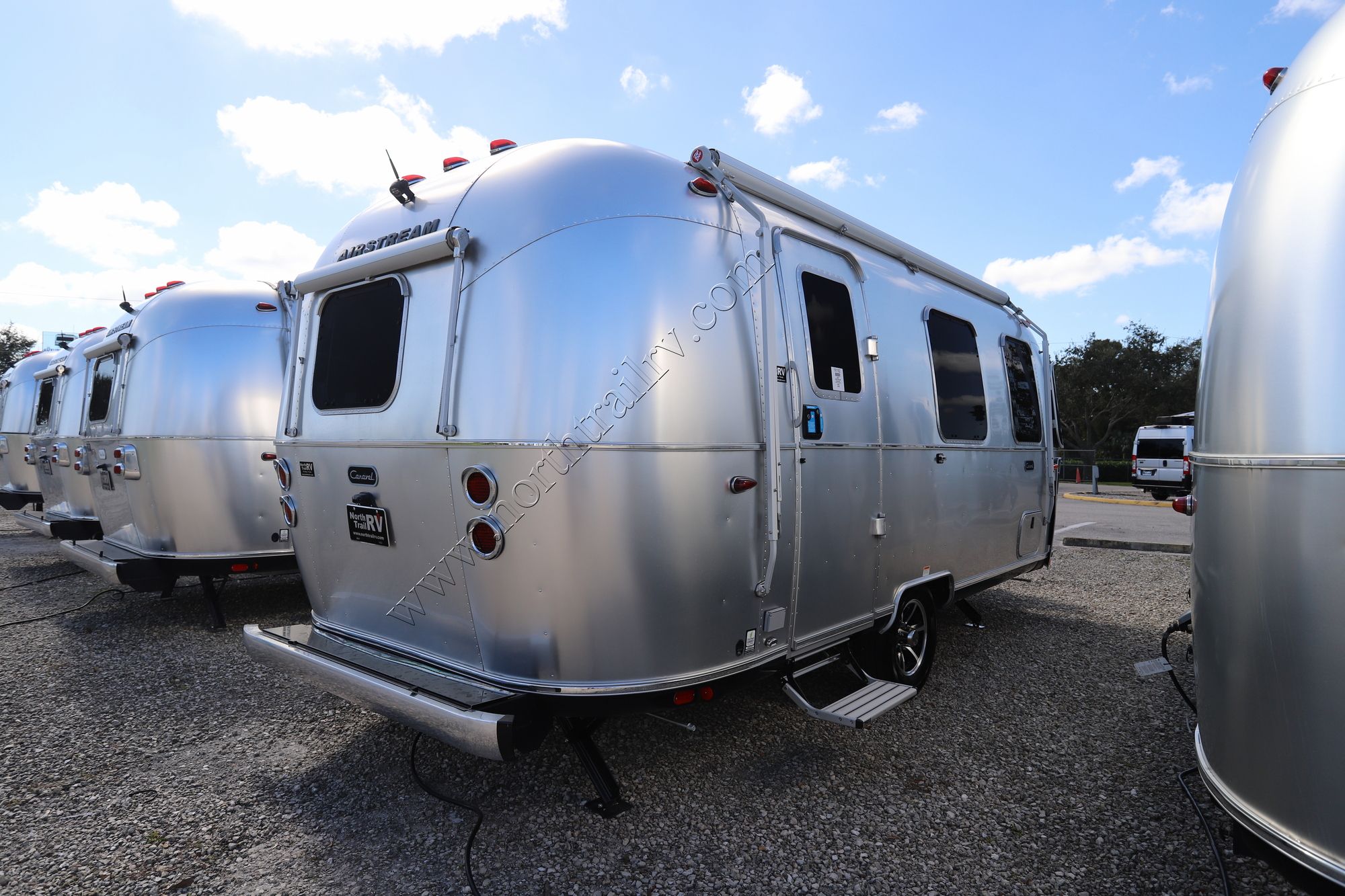 New 2025 Airstream Caravel 22FB Travel Trailer  For Sale