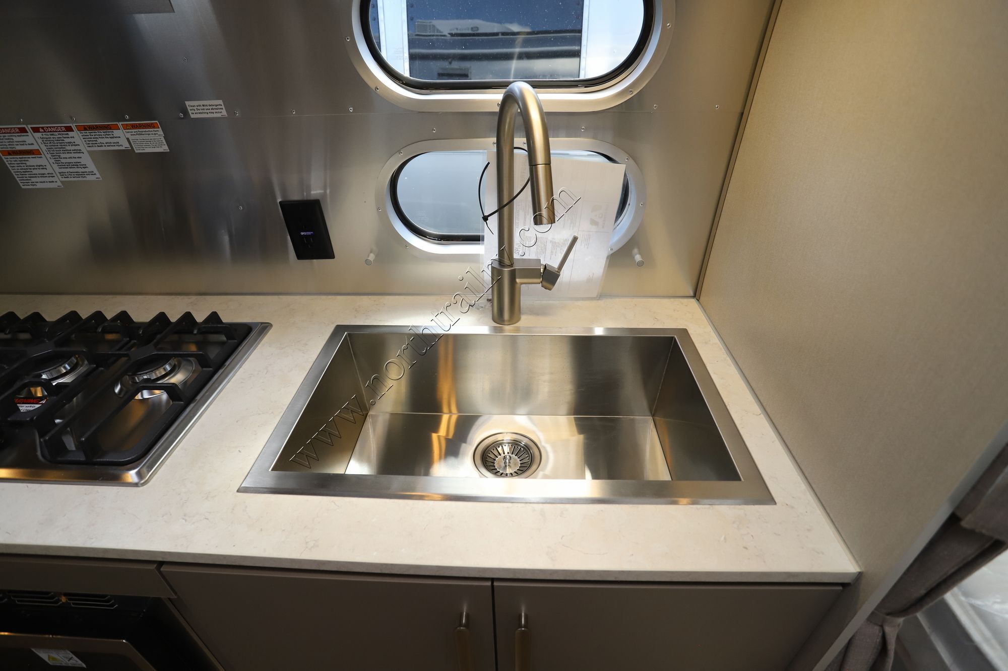 New 2025 Airstream Caravel 22FB Travel Trailer  For Sale