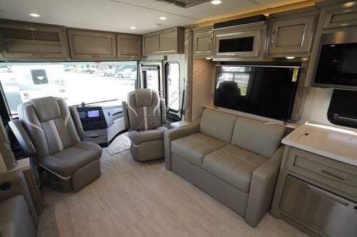 2025 Newmar Ventana 3809