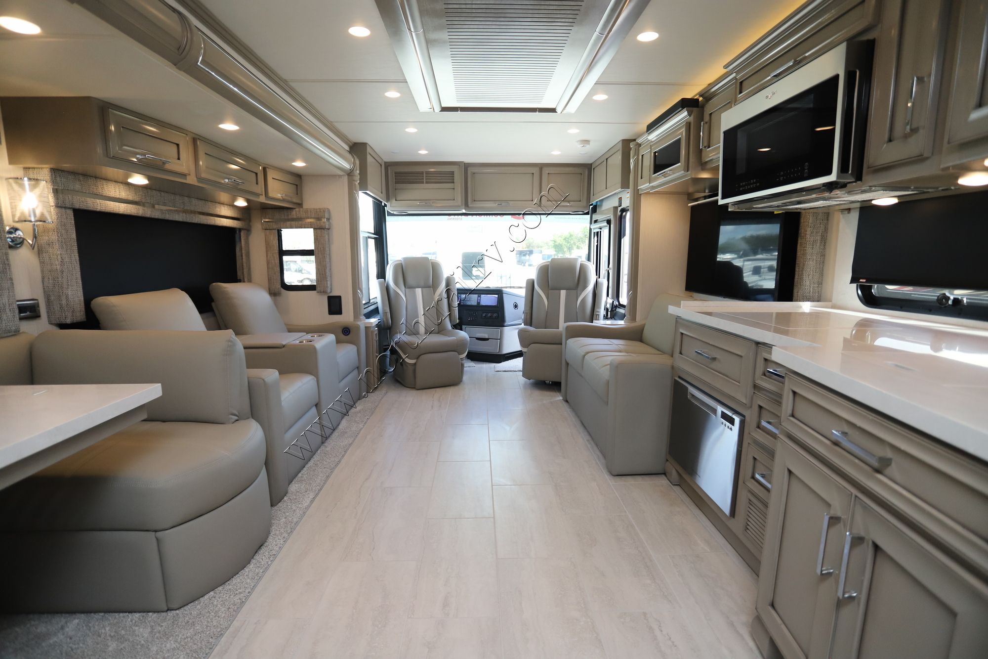 New 2025 Newmar Ventana 3809 Class A  For Sale