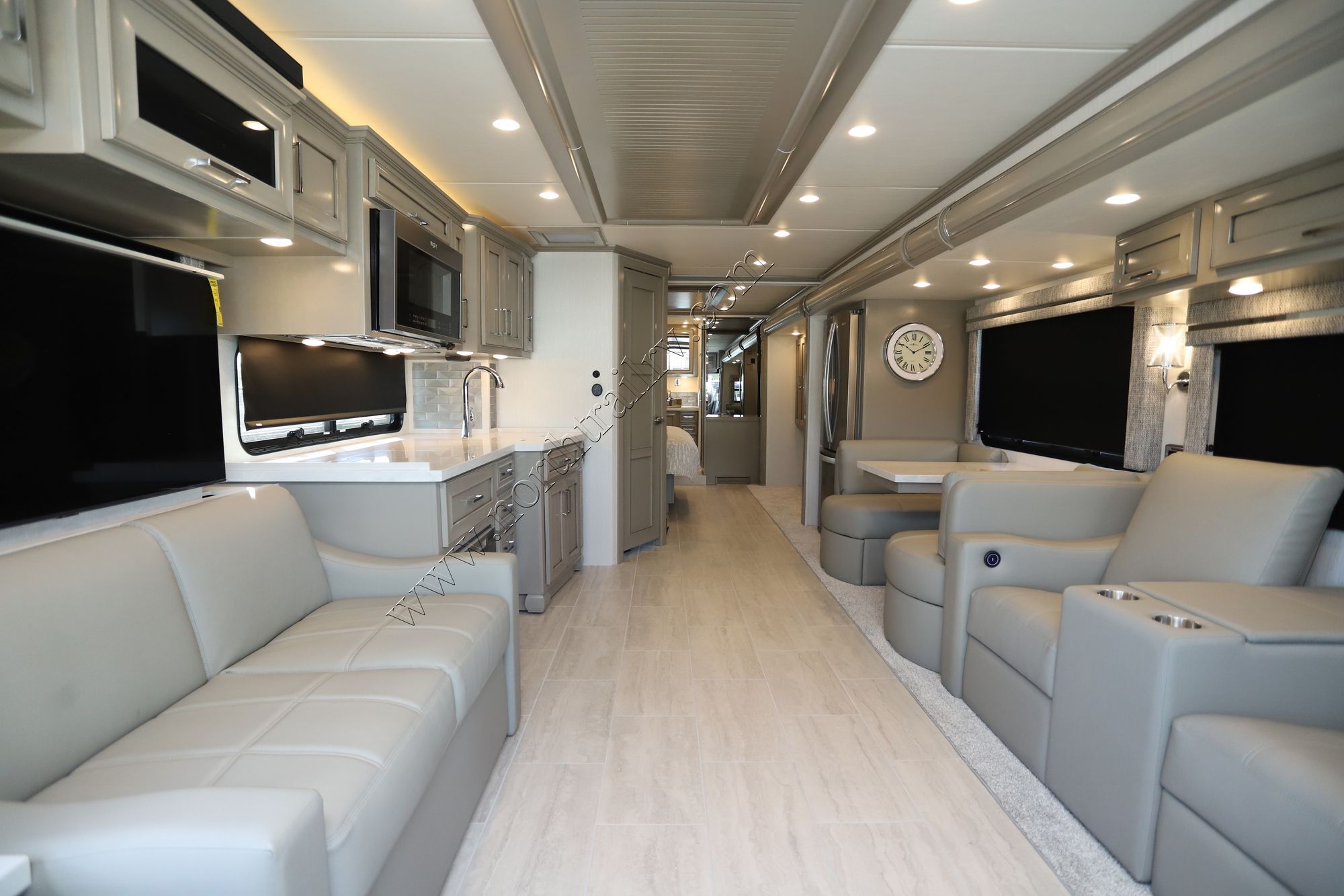 New 2025 Newmar Ventana 3809 Class A  For Sale