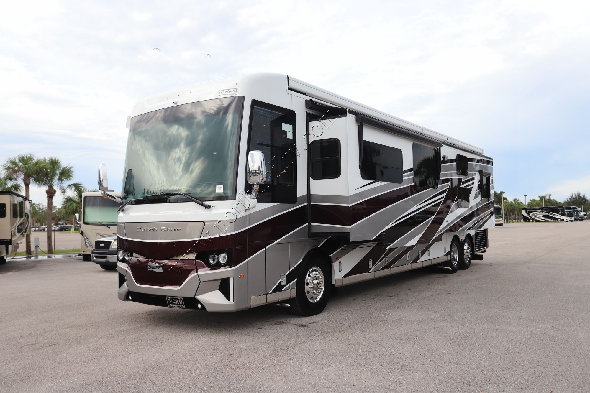 Used 2024 Newmar Dutch Star 4310 Class A  For Sale