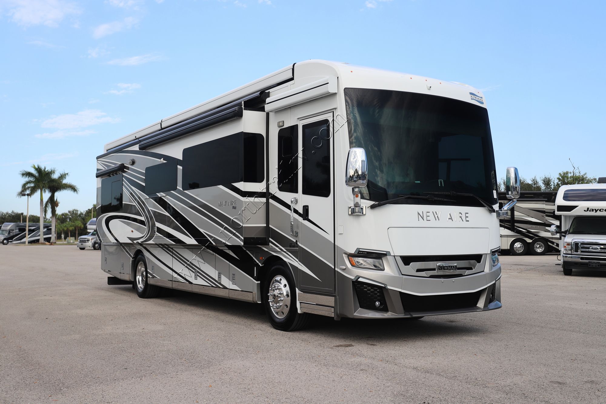 Used 2022 Newmar New Aire 3545 Class A  For Sale