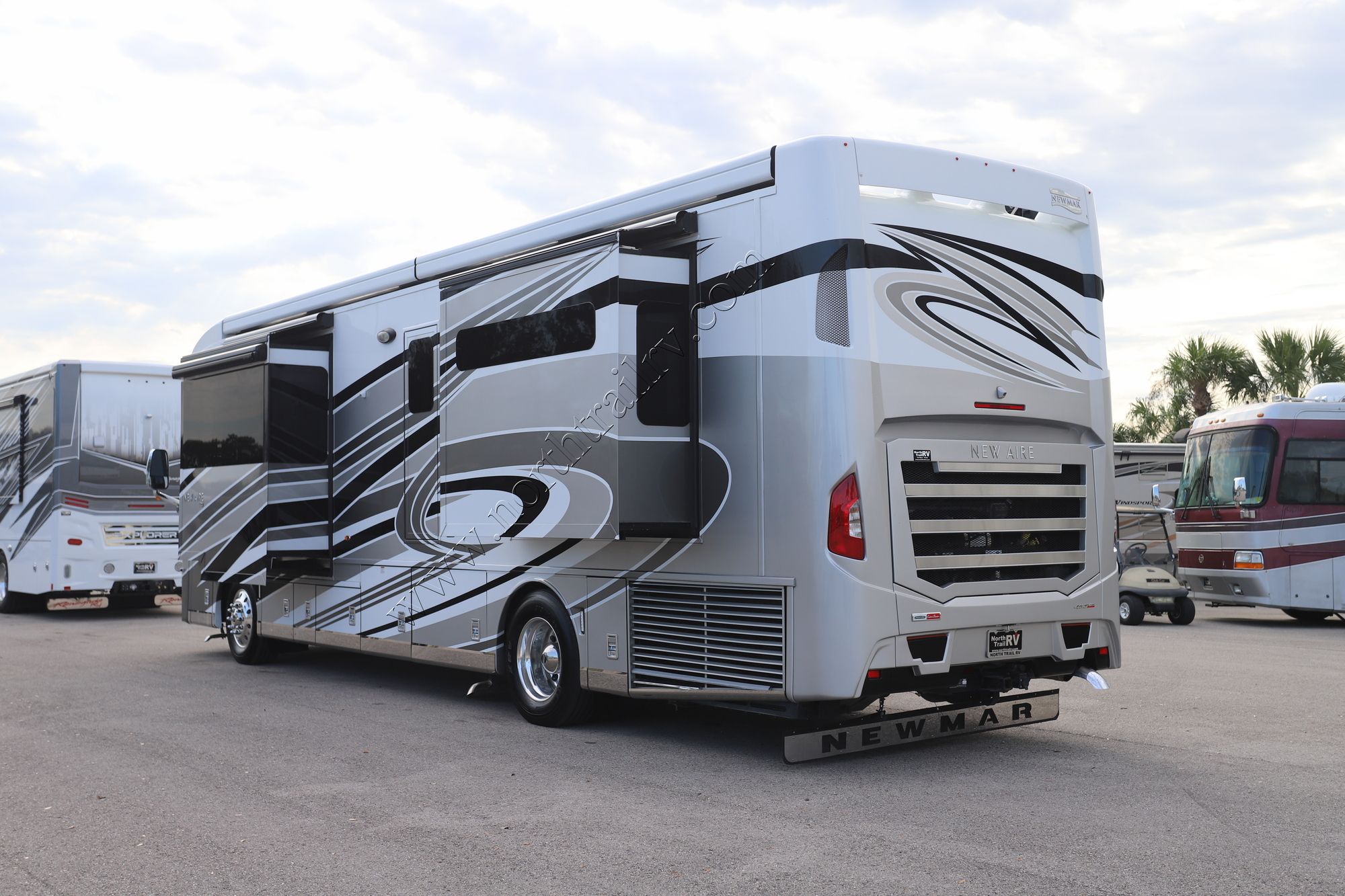 Used 2022 Newmar New Aire 3545 Class A  For Sale