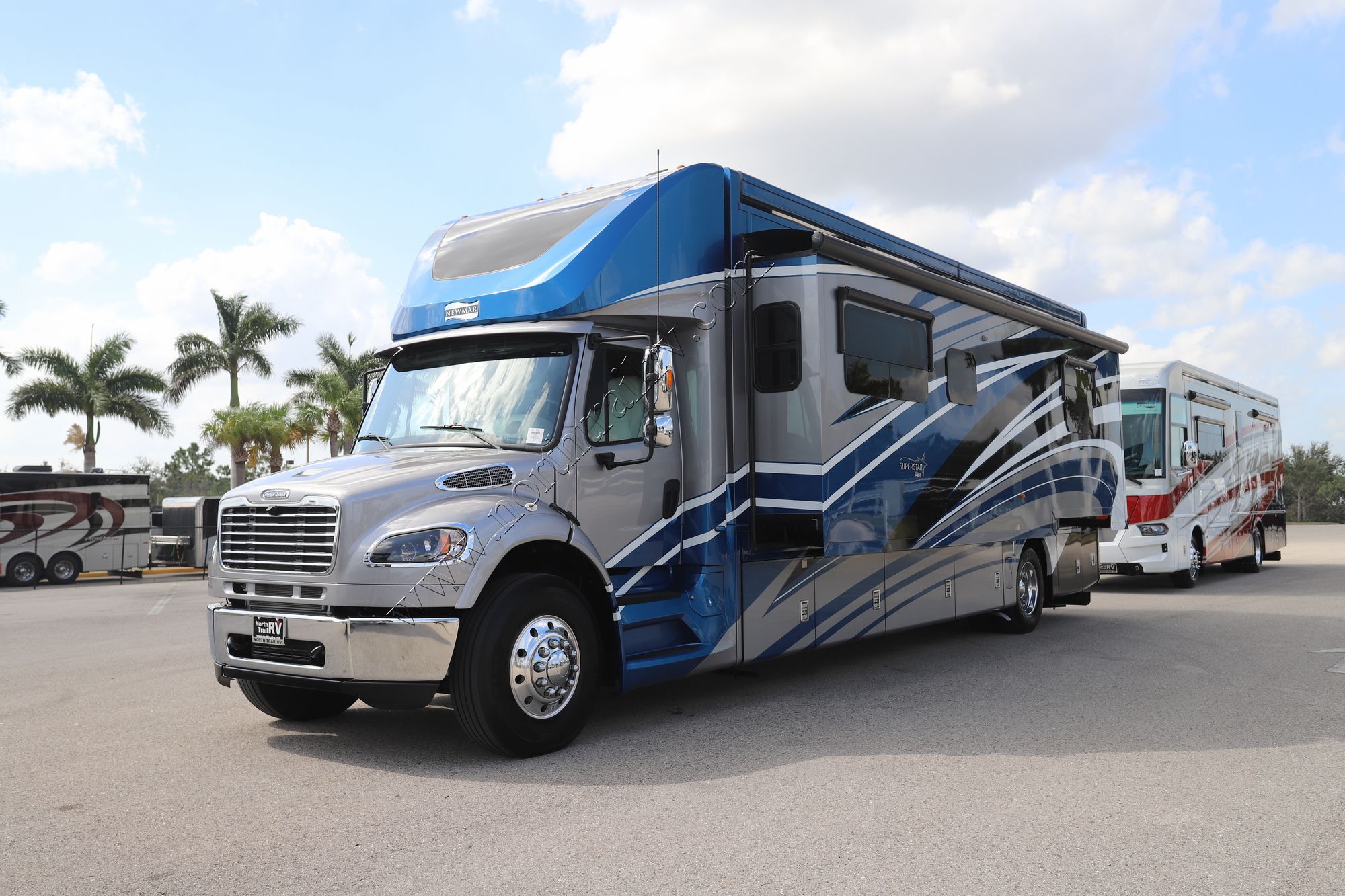 Used 2022 Newmar Super Star 3727 Super C  For Sale