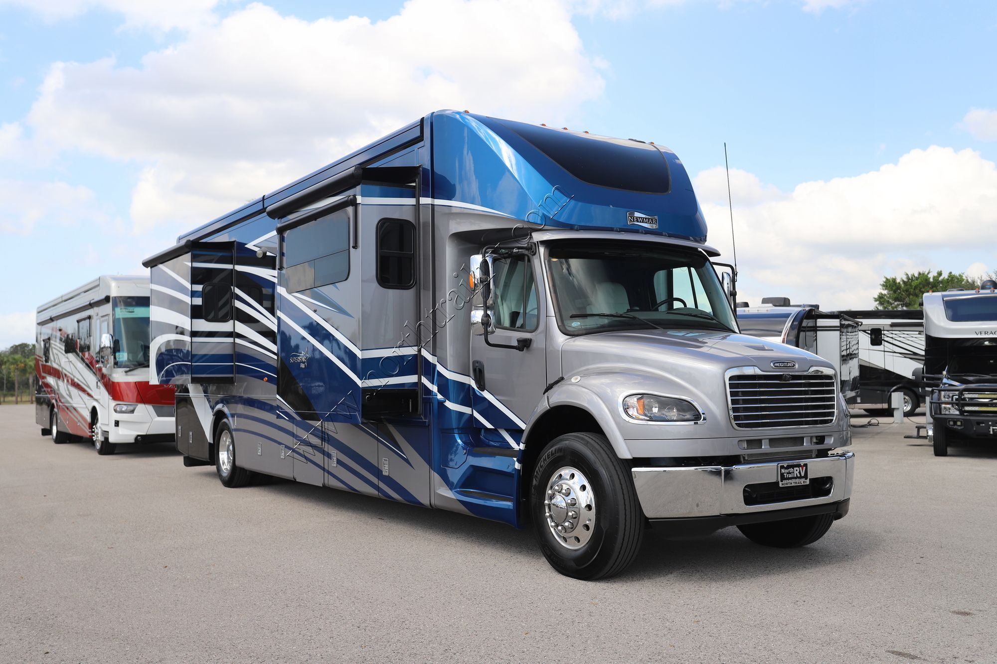 Used 2022 Newmar Super Star 3727 Super C  For Sale