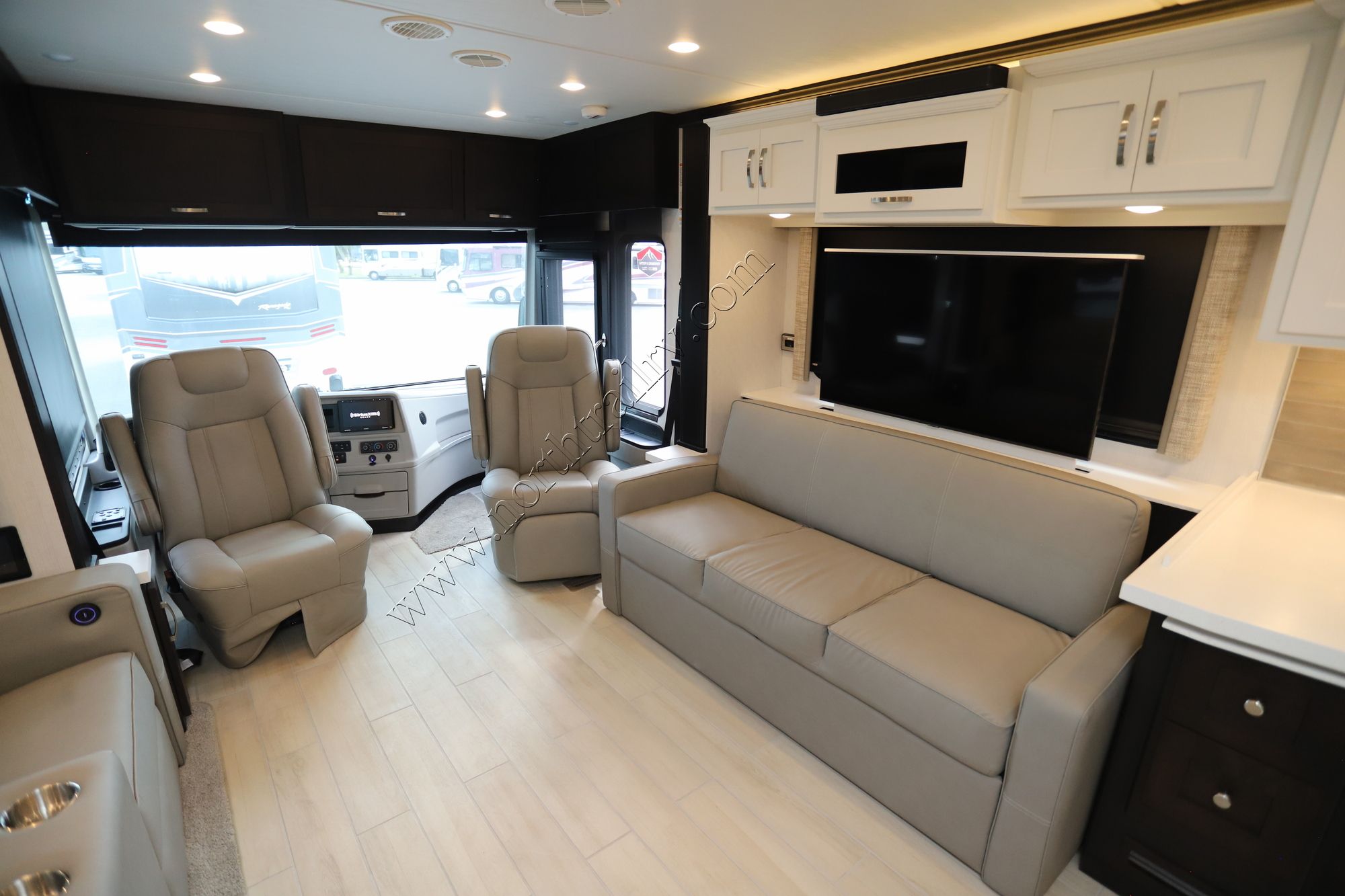 New 2025 Newmar Northern Star 4037 Class A  For Sale