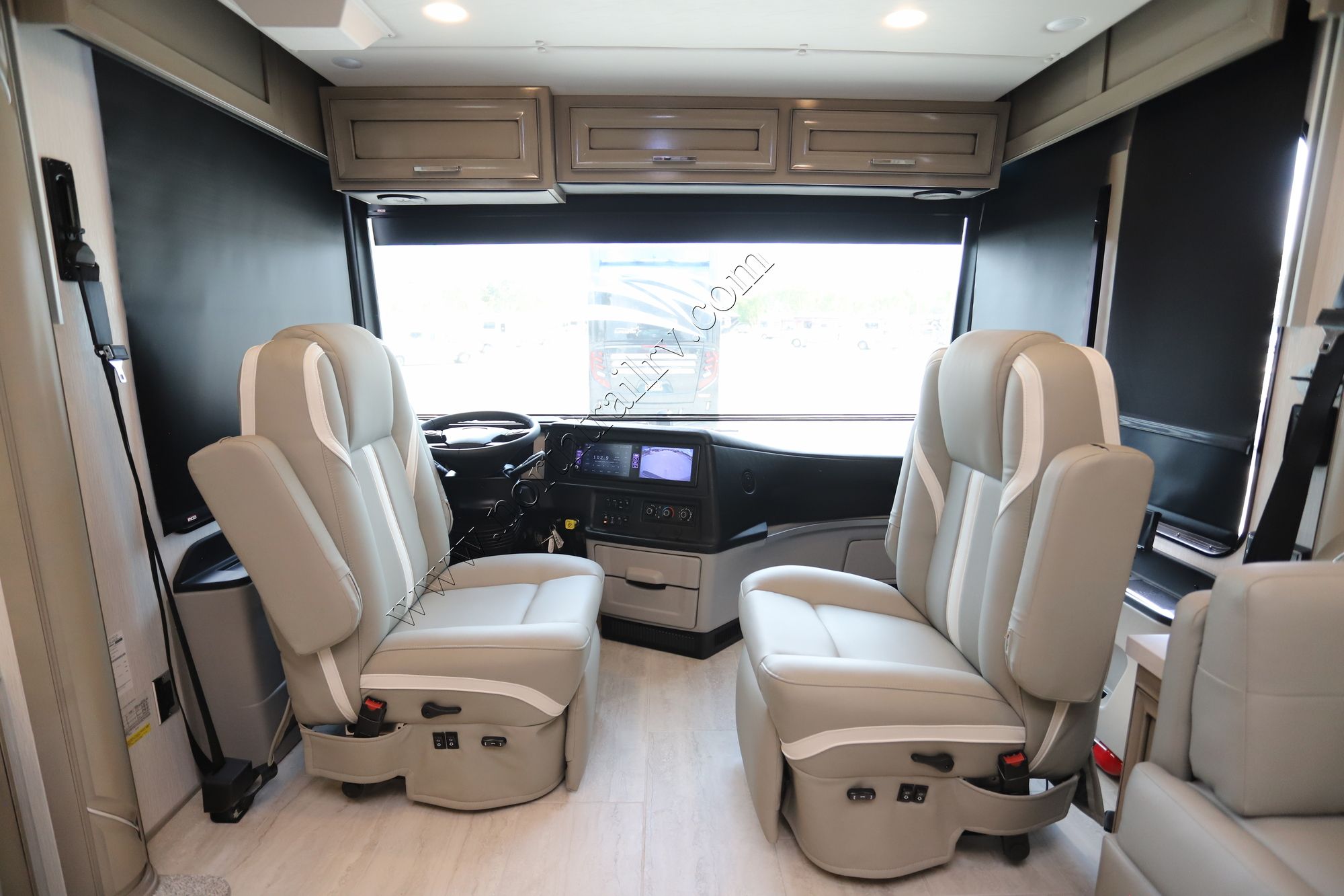 New 2025 Newmar Ventana 3512 Class A  For Sale