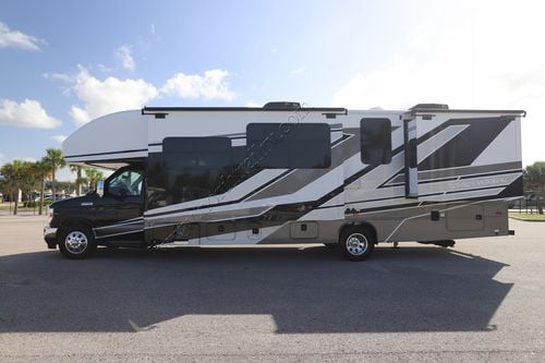 2025 Jayco Greyhawk 29MV