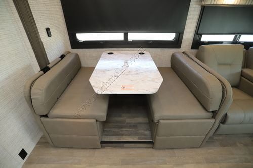 2025 Jayco Greyhawk 29MV