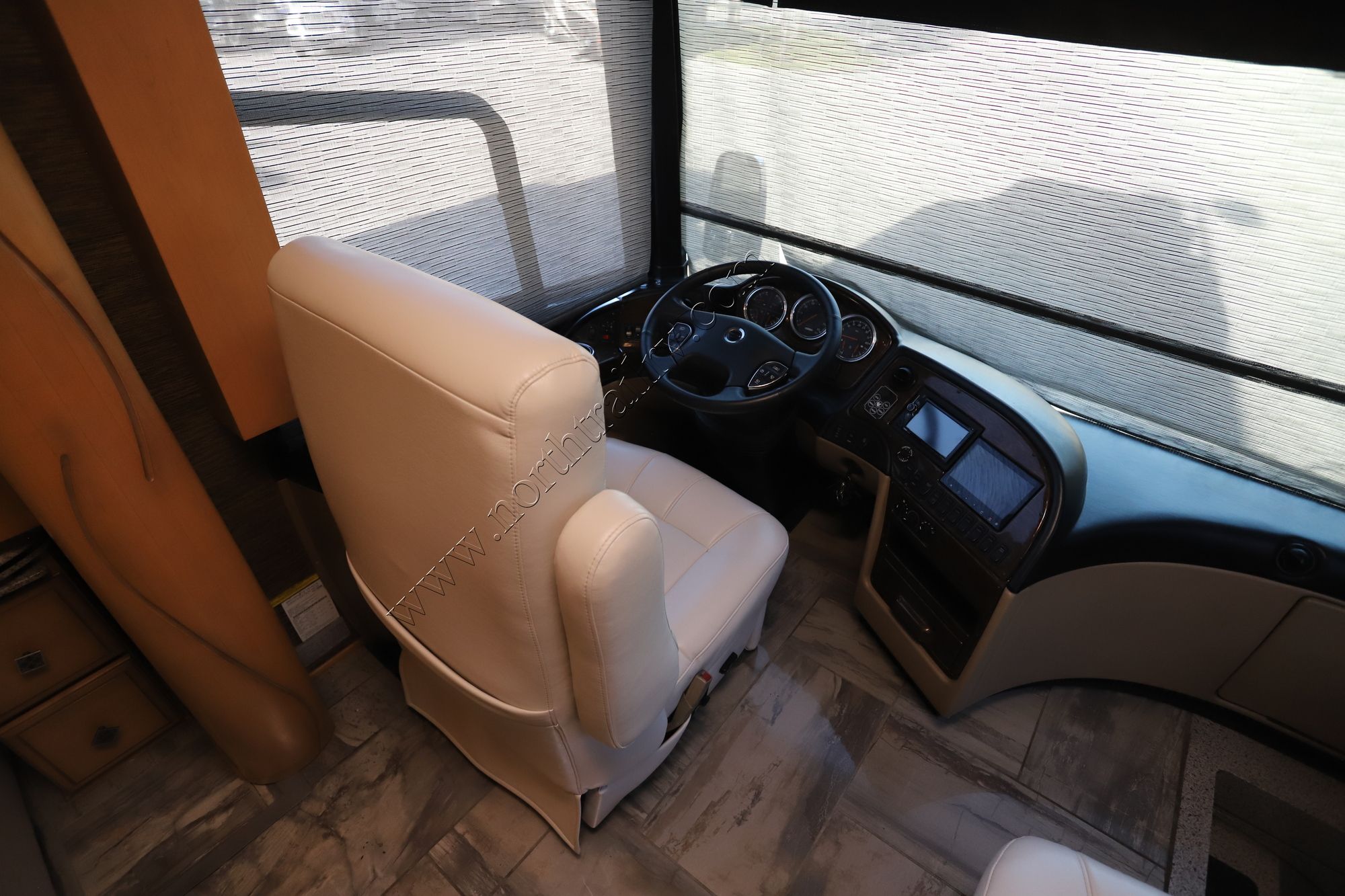 Used 2016 Newmar London Aire 4519 Class A  For Sale