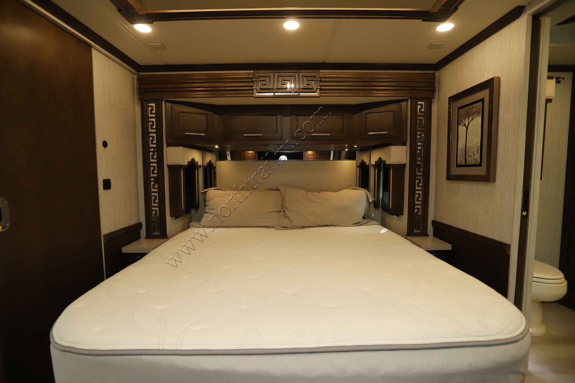 Used 2022 Newmar Ventana 3709 Class A  For Sale