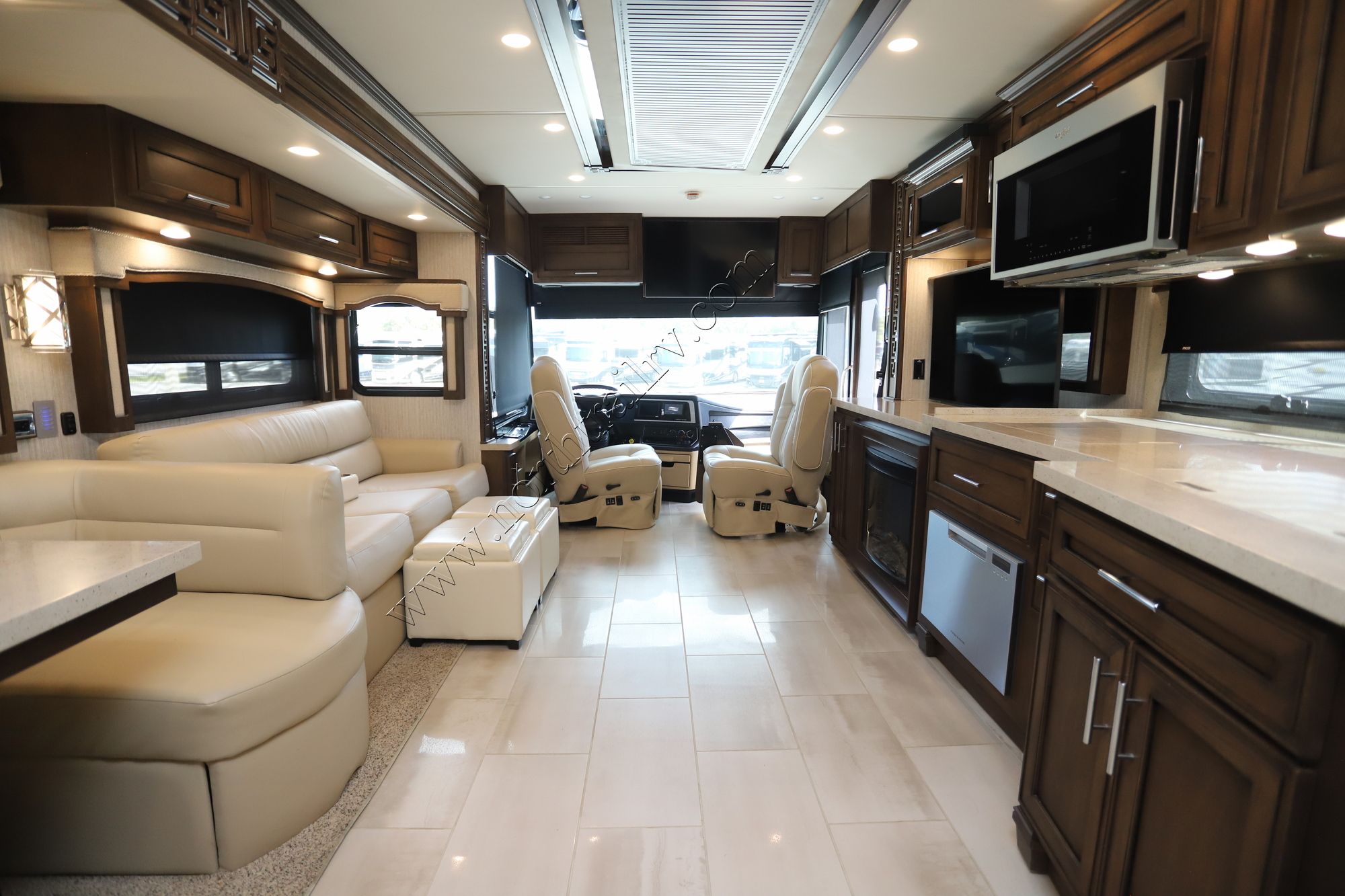 Used 2022 Newmar Ventana 3709 Class A  For Sale