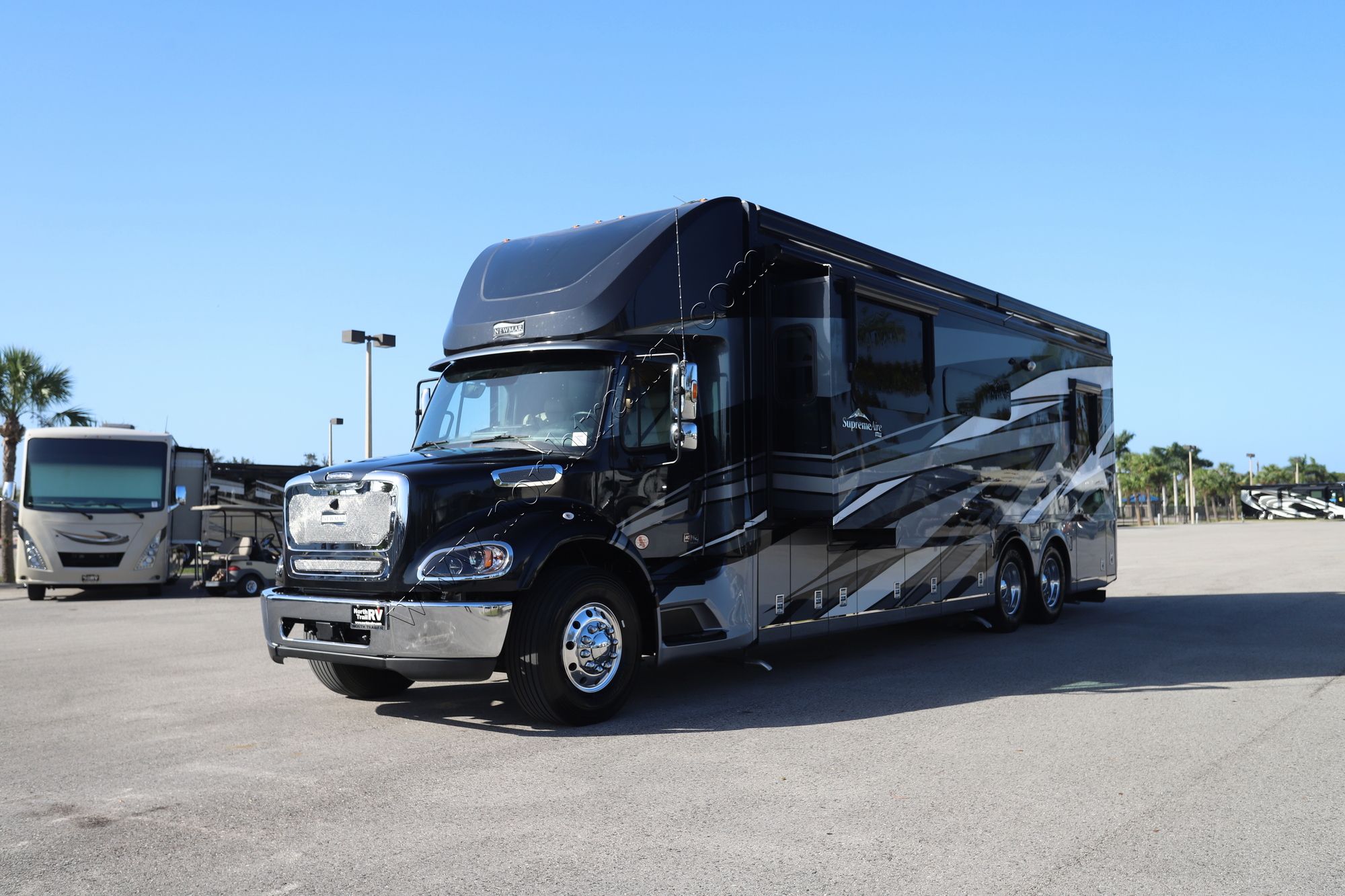 New 2025 Newmar Supreme Aire 4051 Super C  For Sale