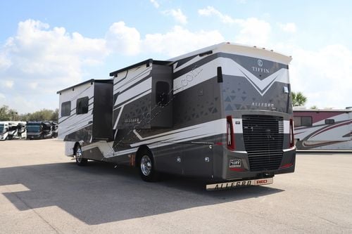 2025 Tiffin Motor Homes Allegro Red 37BA