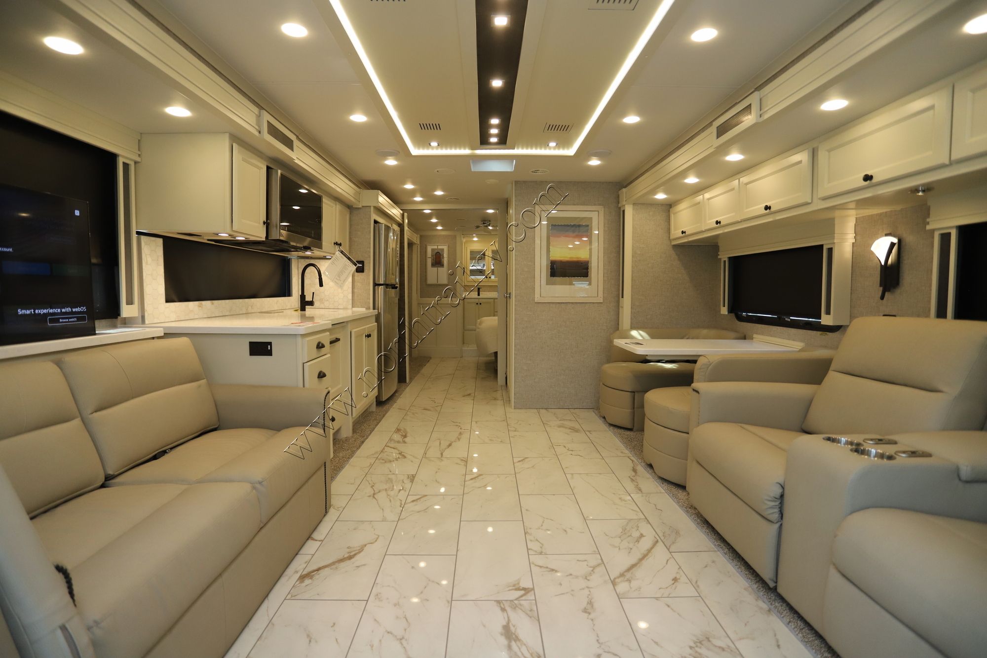 New 2025 Tiffin Motor Homes Allegro Red 37BA Class A  For Sale