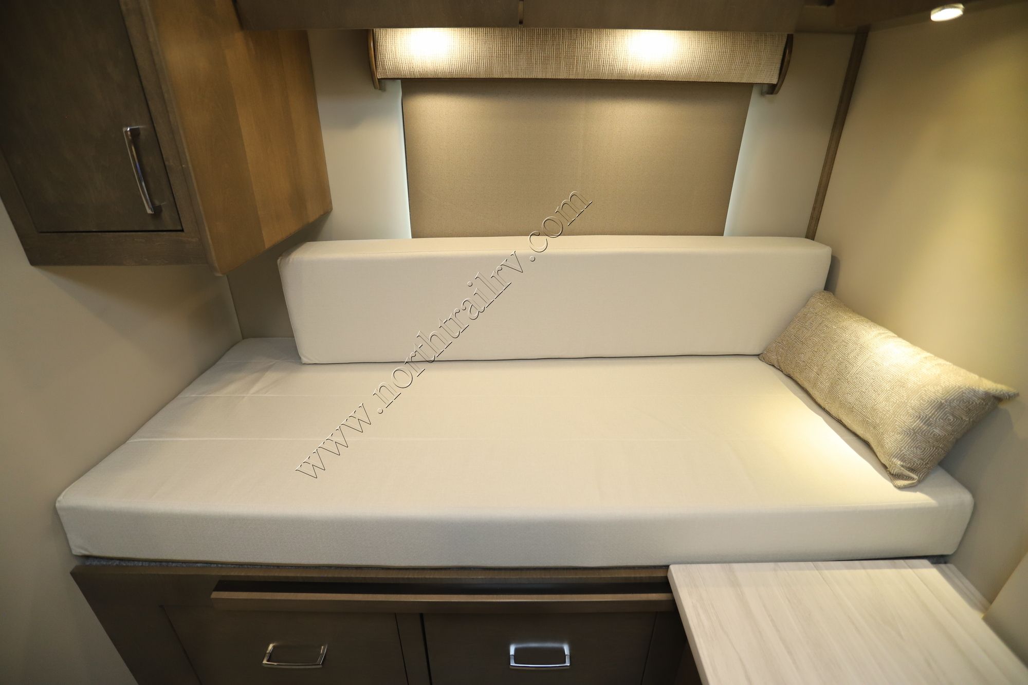 New 2025 Renegade Rv Vienna 25TBC Class C  For Sale