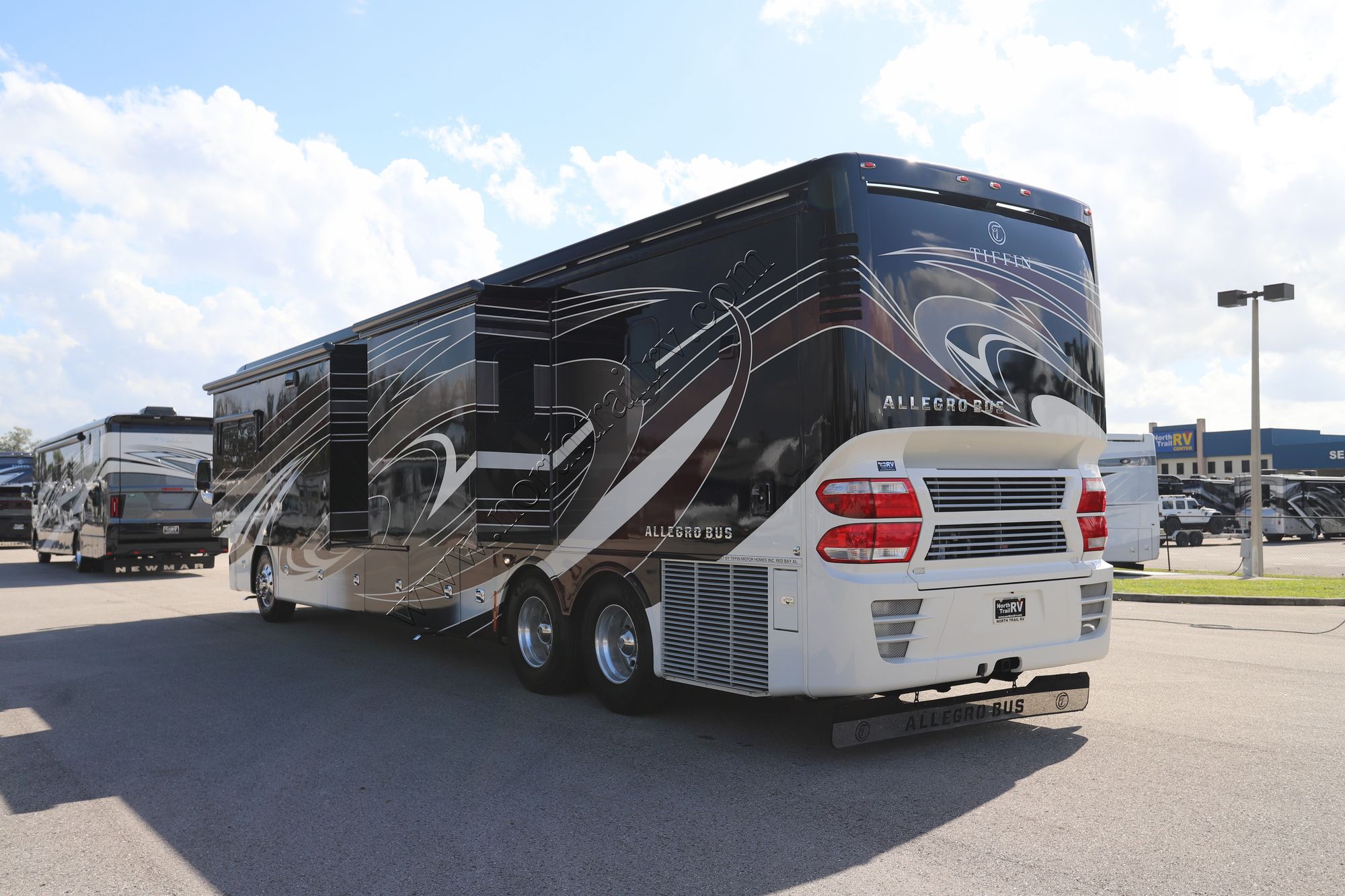 Used 2018 Tiffin Motor Homes Allegro Bus 45OPP Class A  For Sale