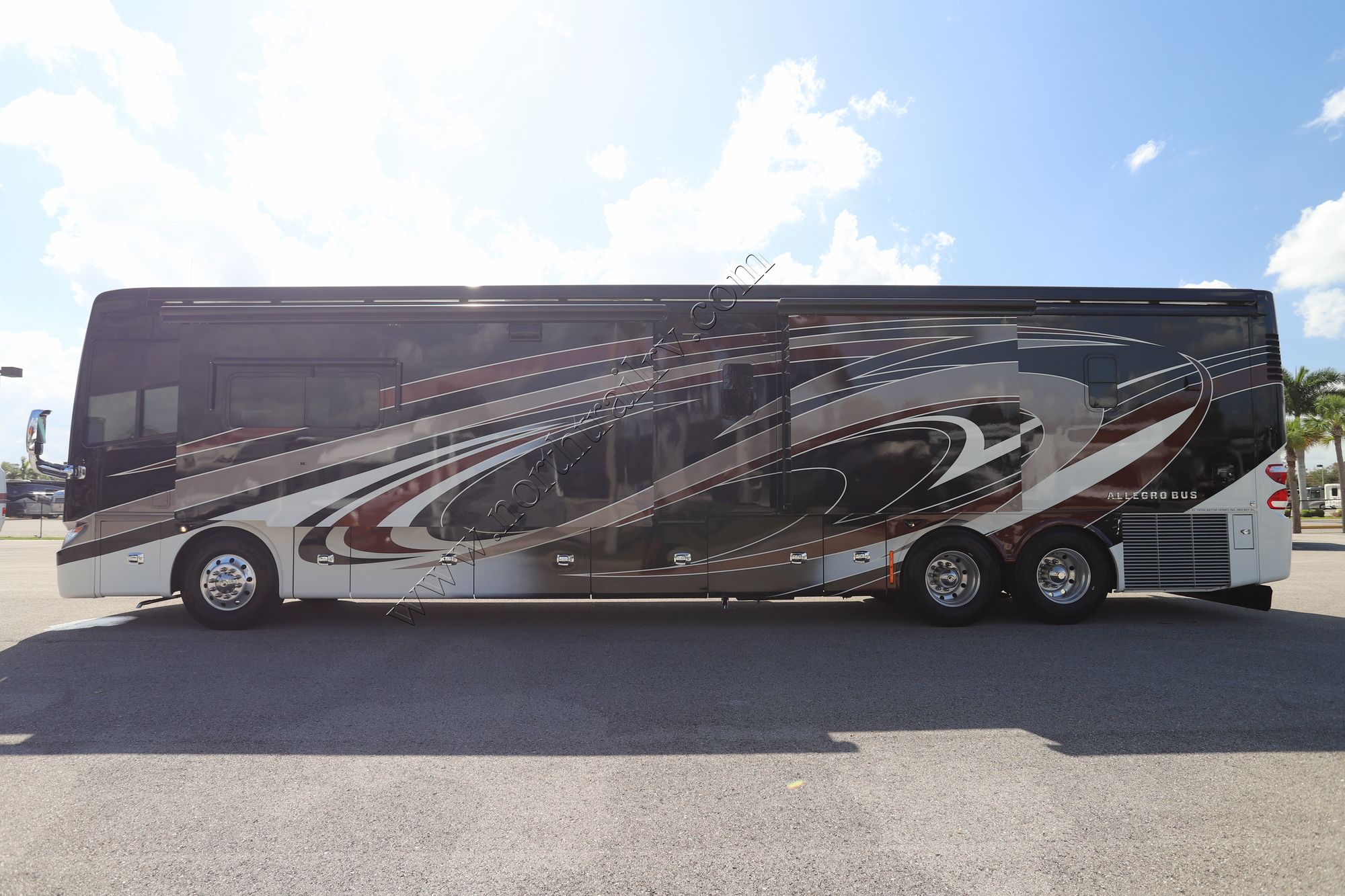 Used 2018 Tiffin Motor Homes Allegro Bus 45OPP Class A  For Sale