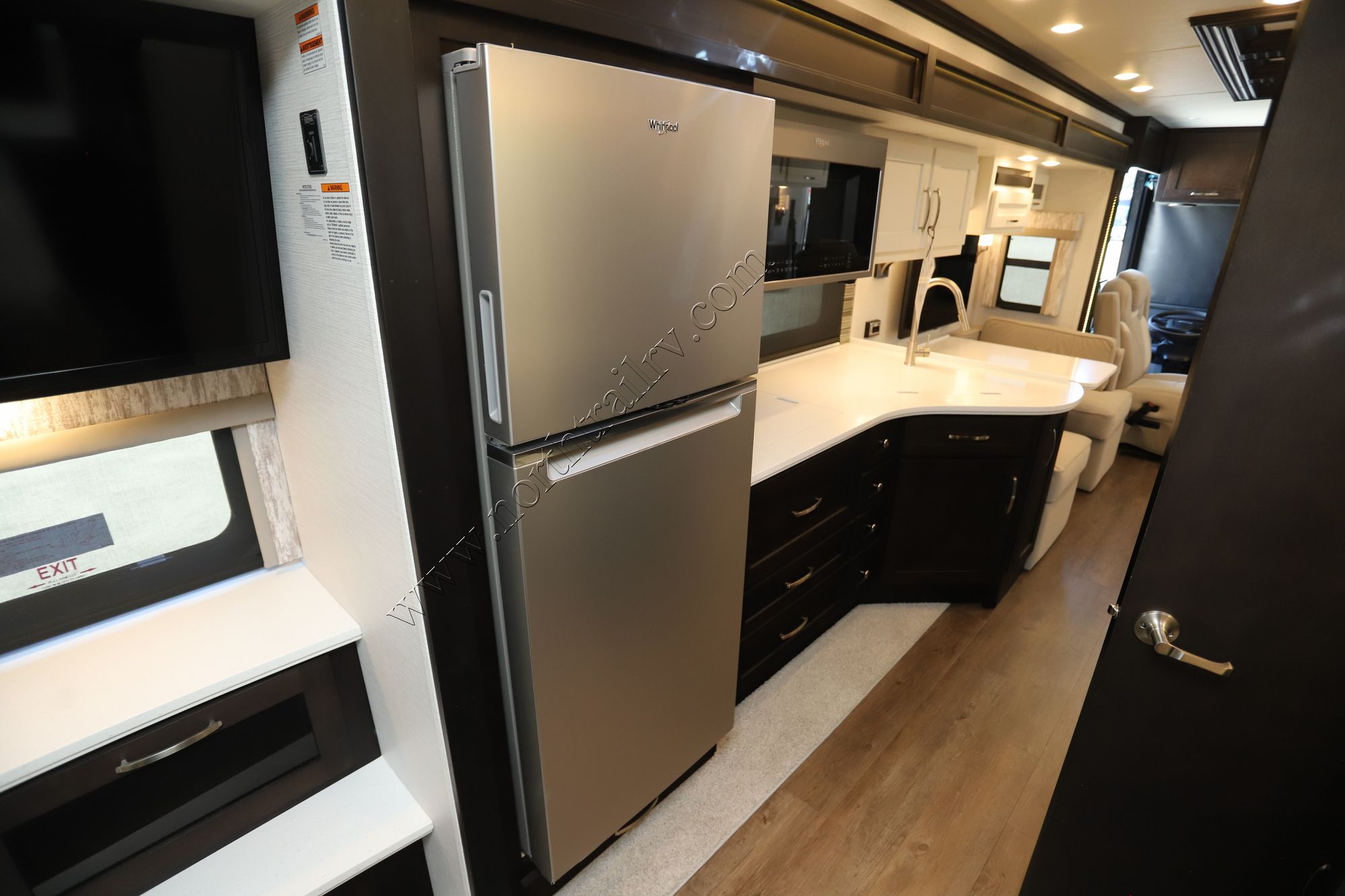 New 2025 Newmar Canyon Star 3947 Class A  For Sale