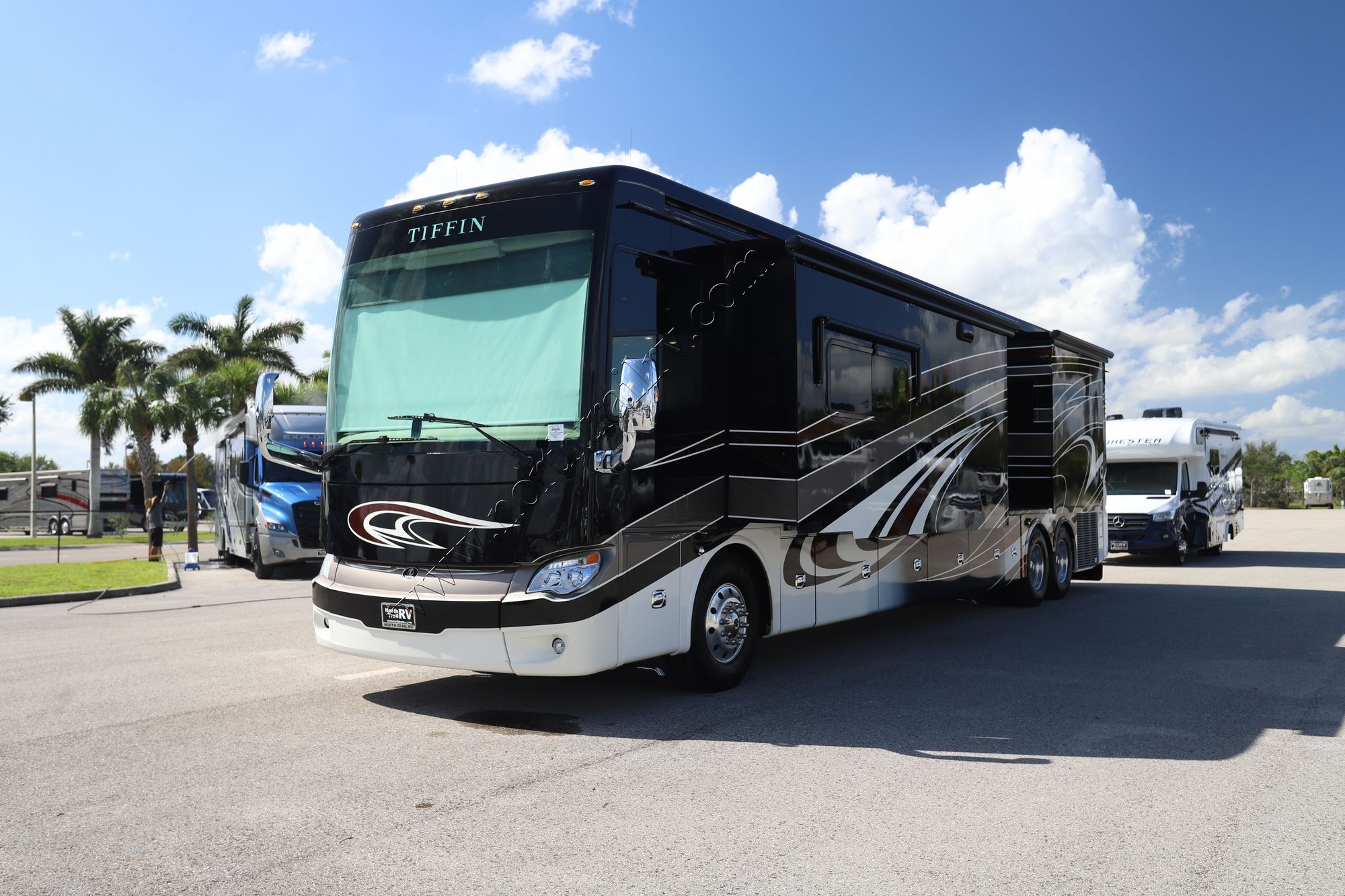 Used 2018 Tiffin Motor Homes Allegro Bus 45OPP Class A  For Sale