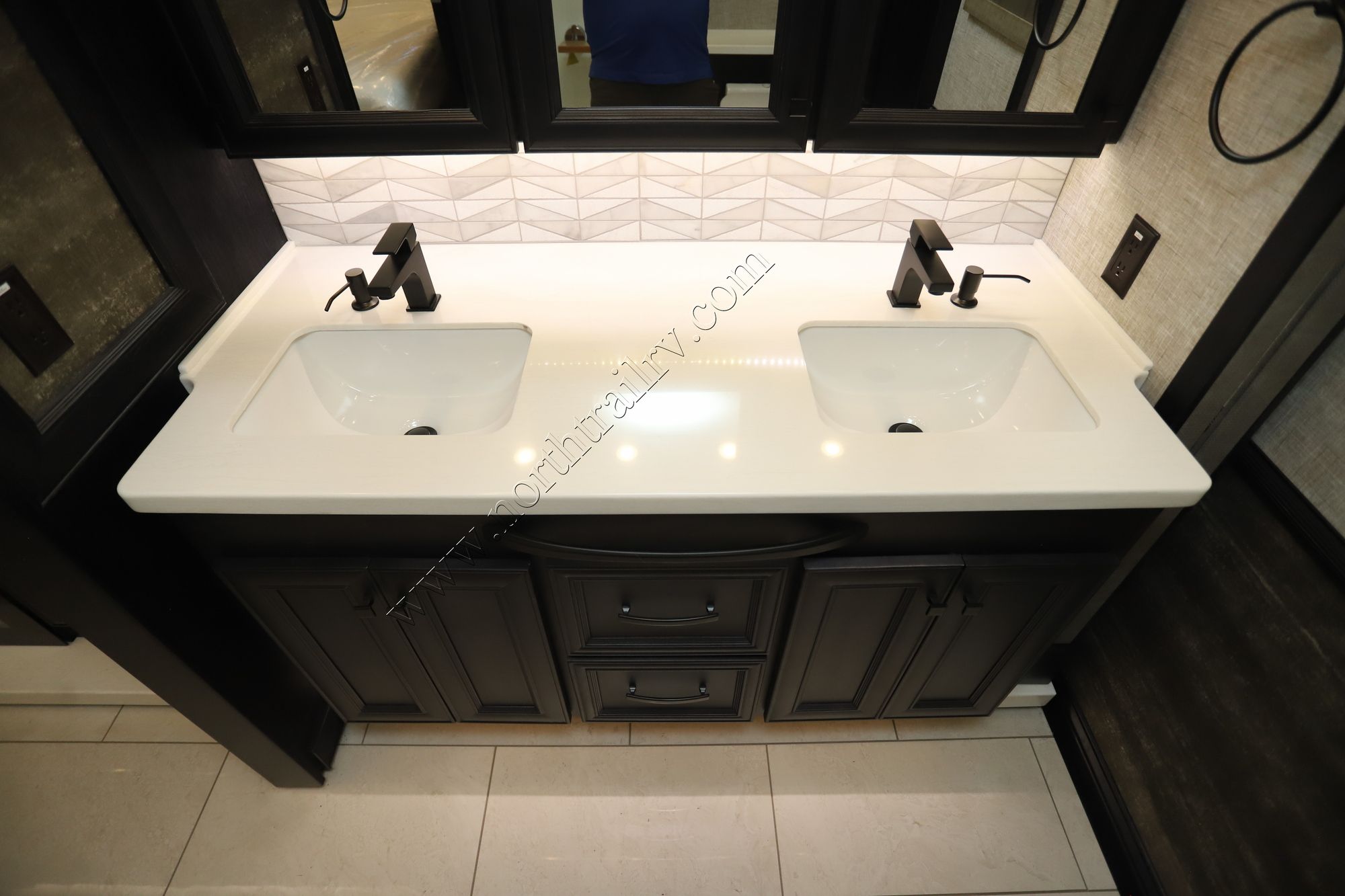 New 2025 Tiffin Motor Homes Allegro Bus 45OPP Class A  For Sale