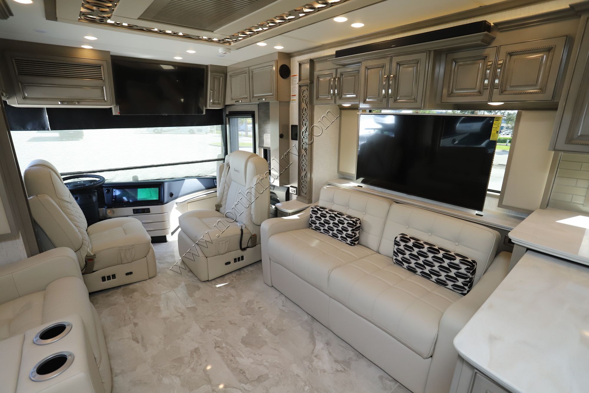 New 2025 Newmar Essex 4569 Class A  For Sale