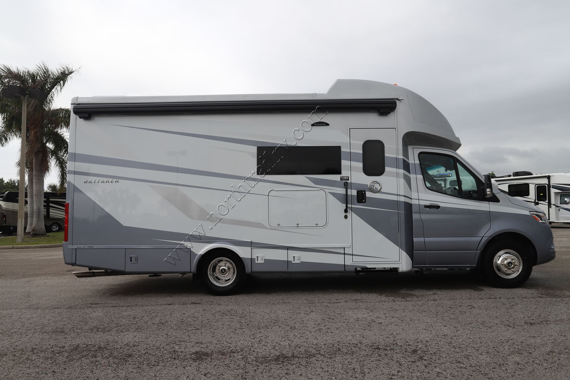 New 2025 Tiffin Motor Homes Wayfarer 25XRW Class C  For Sale